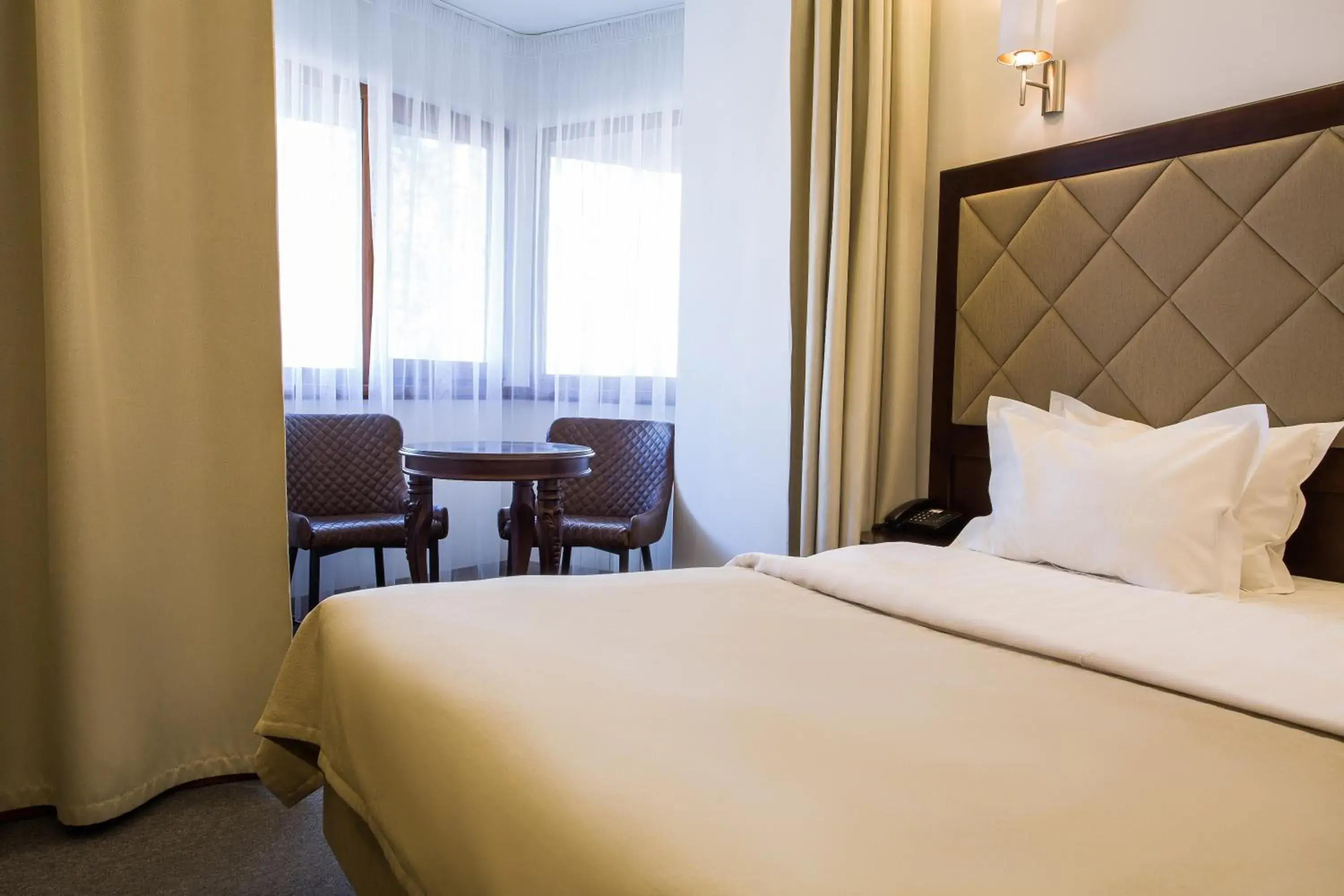Superior Double or Twin Room - single occupancy in Spa-Hotel Myslyvskiy Dvir Superior Double or Twin Room - single occupancy in Spa-Hotel Myslyvskiy Dvir