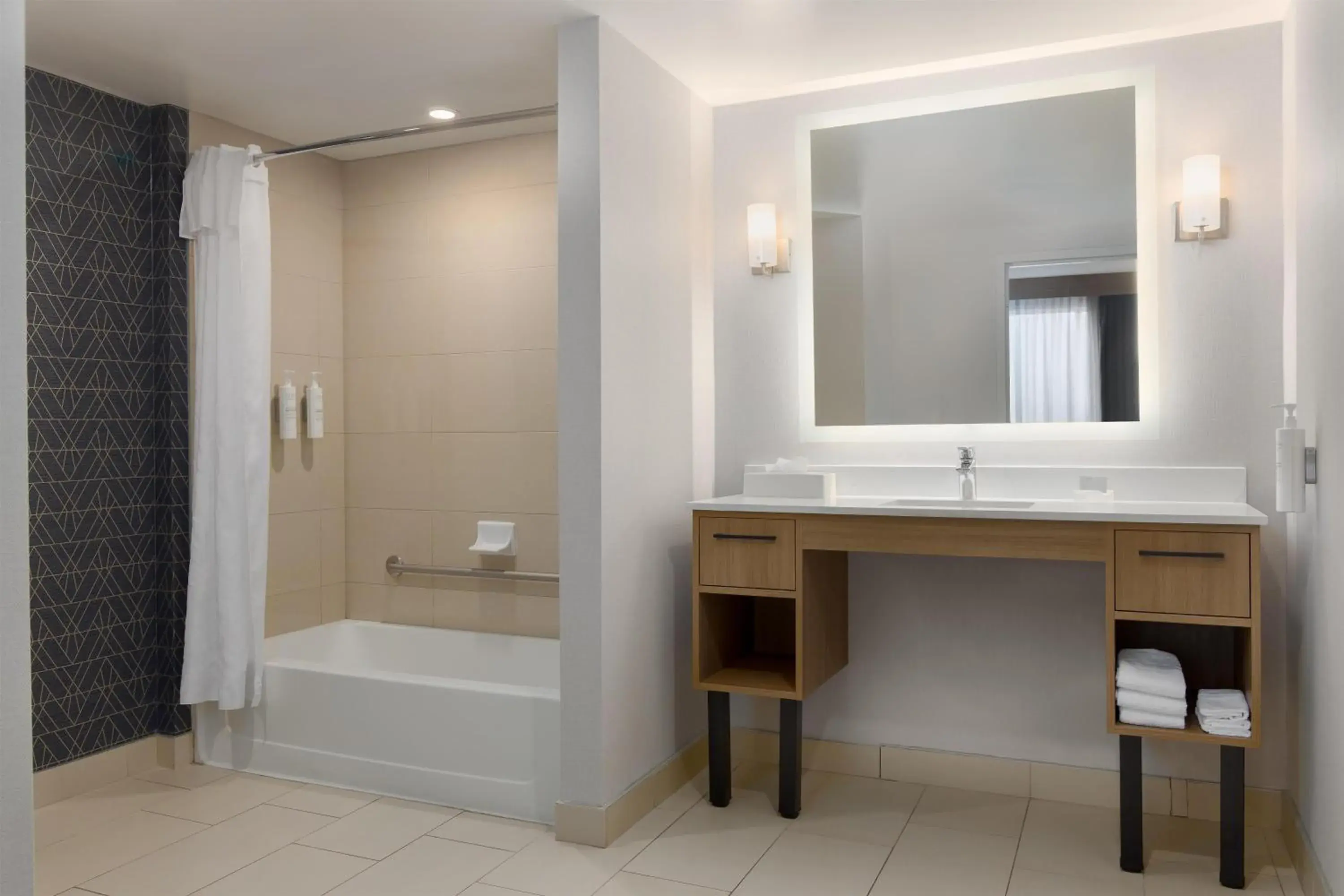 Bathroom in Homewood Suites by Hilton Toronto-Ajax Bathroom in Homewood Suites by Hilton Toronto-Ajax