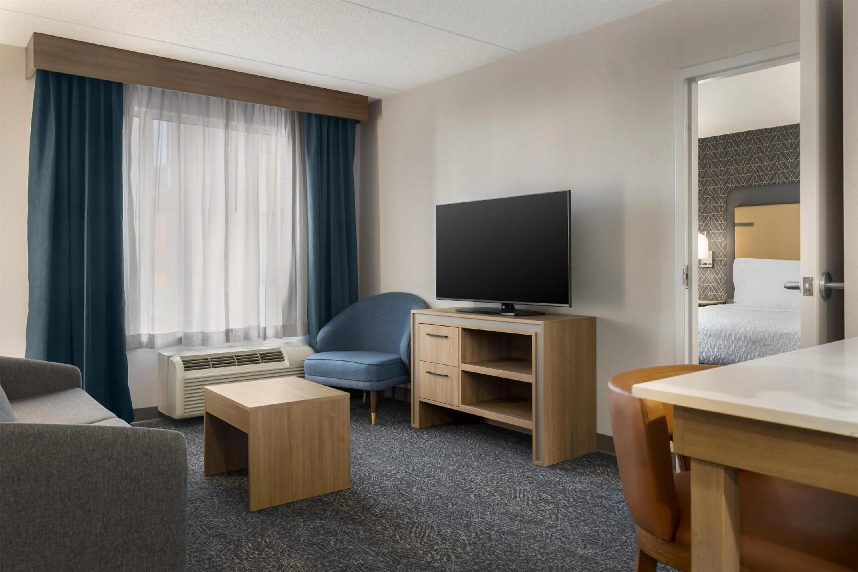 Living room in Homewood Suites by Hilton Toronto-Ajax