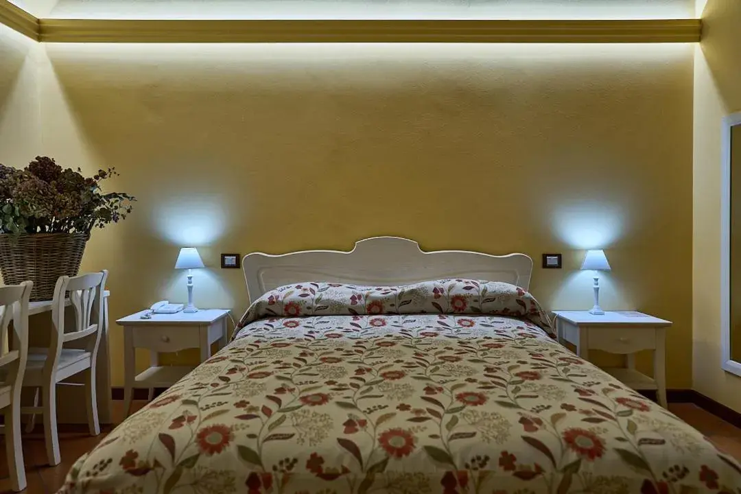 Double Room in Albergo Trattoria Il Leone Double Room in Albergo Trattoria Il Leone