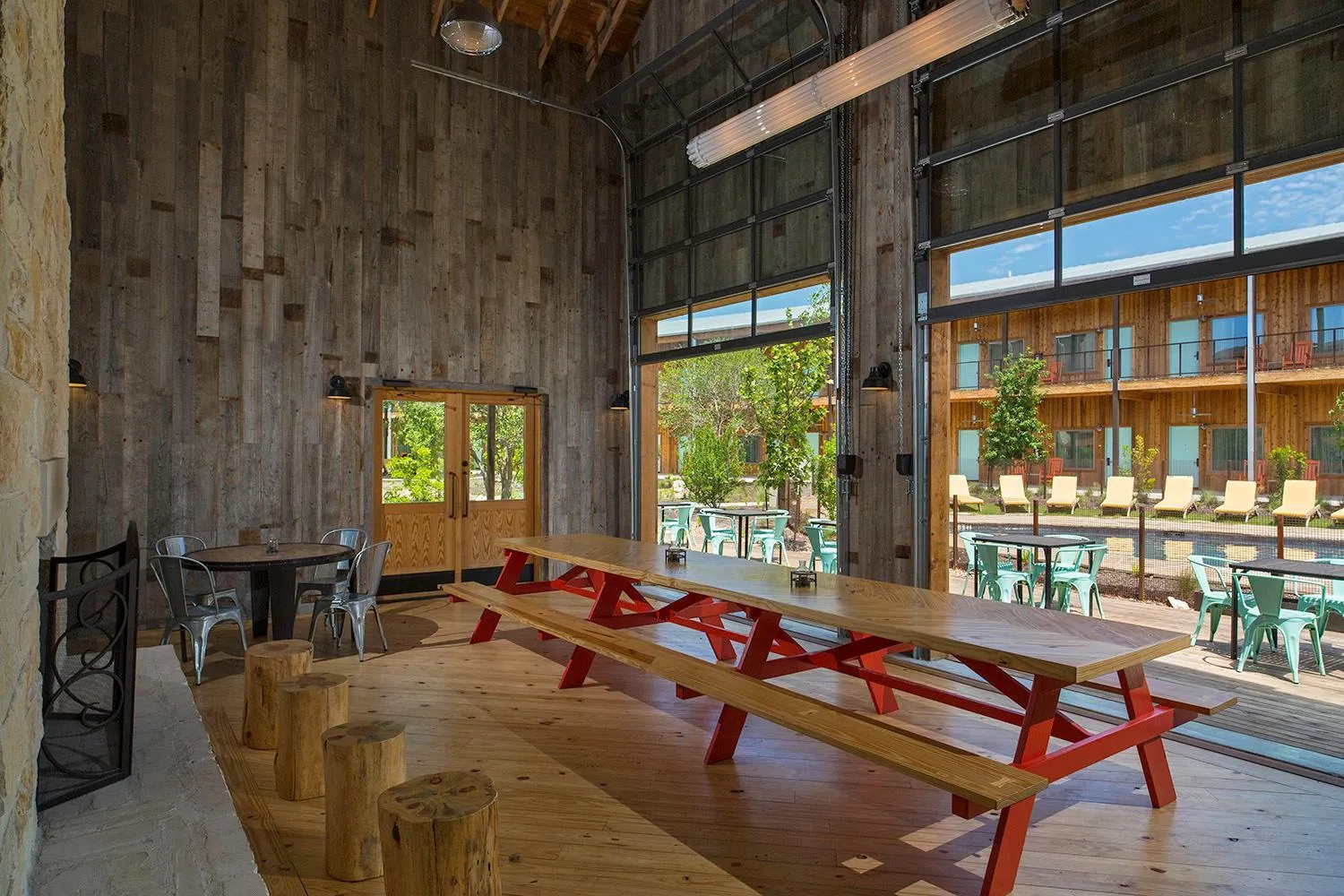 Restaurant/places to eat in Lone Star Court, by Valencia Hotel Collection