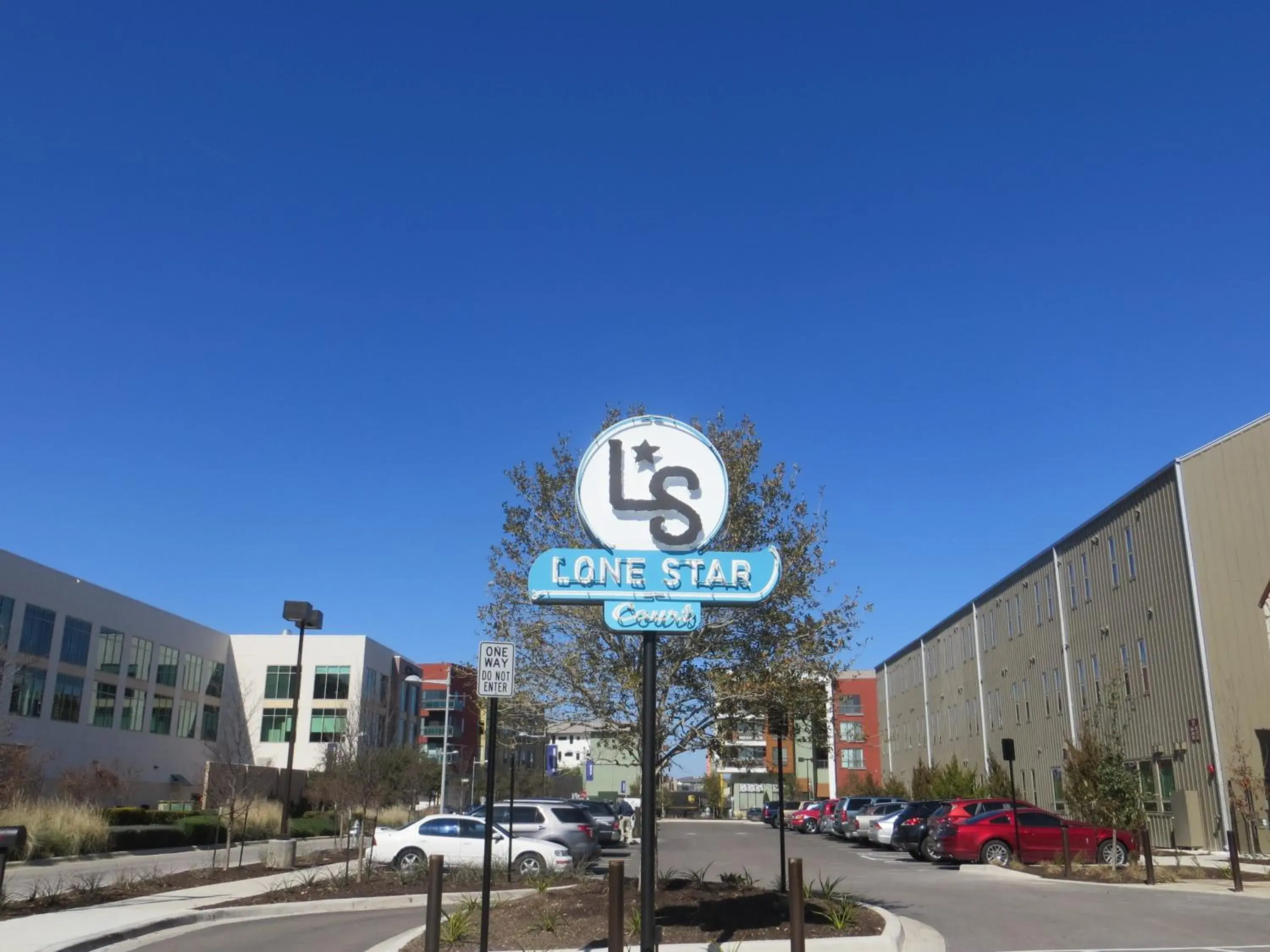 Facade/entrance in Lone Star Court, by Valencia Hotel Collection Facade/entrance in Lone Star Court, by Valencia Hotel Collection