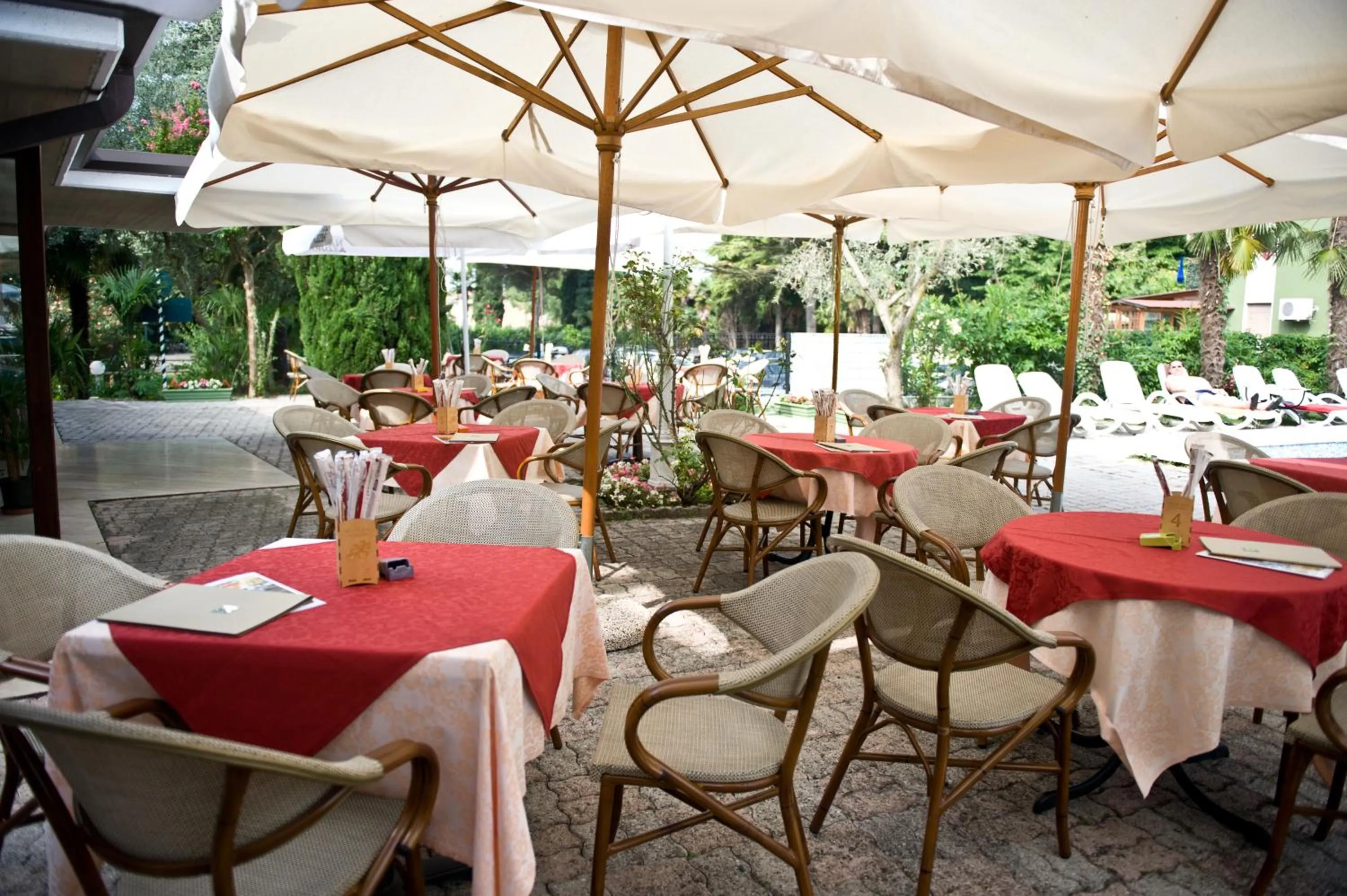 Lounge or bar in Hotel Palme & Suite