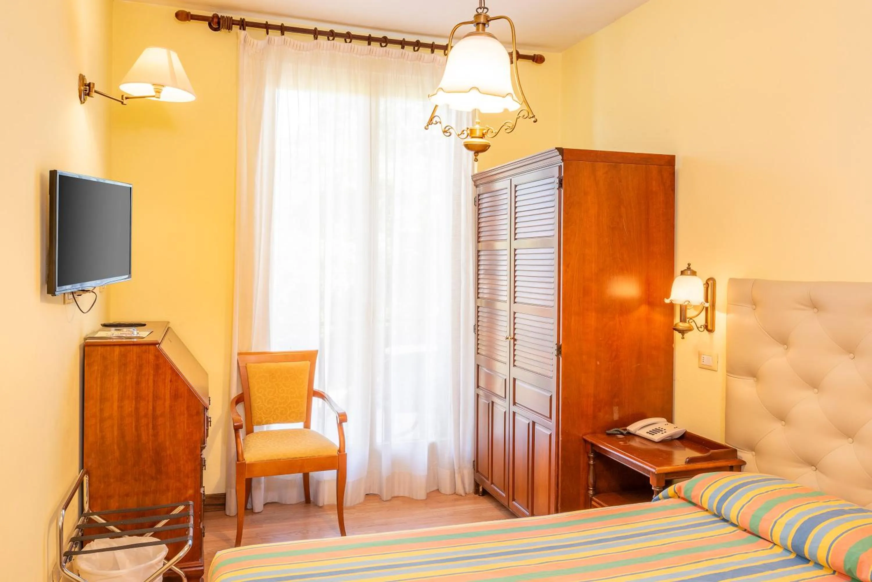 Bedroom, Bed in Hotel Palme & Suite