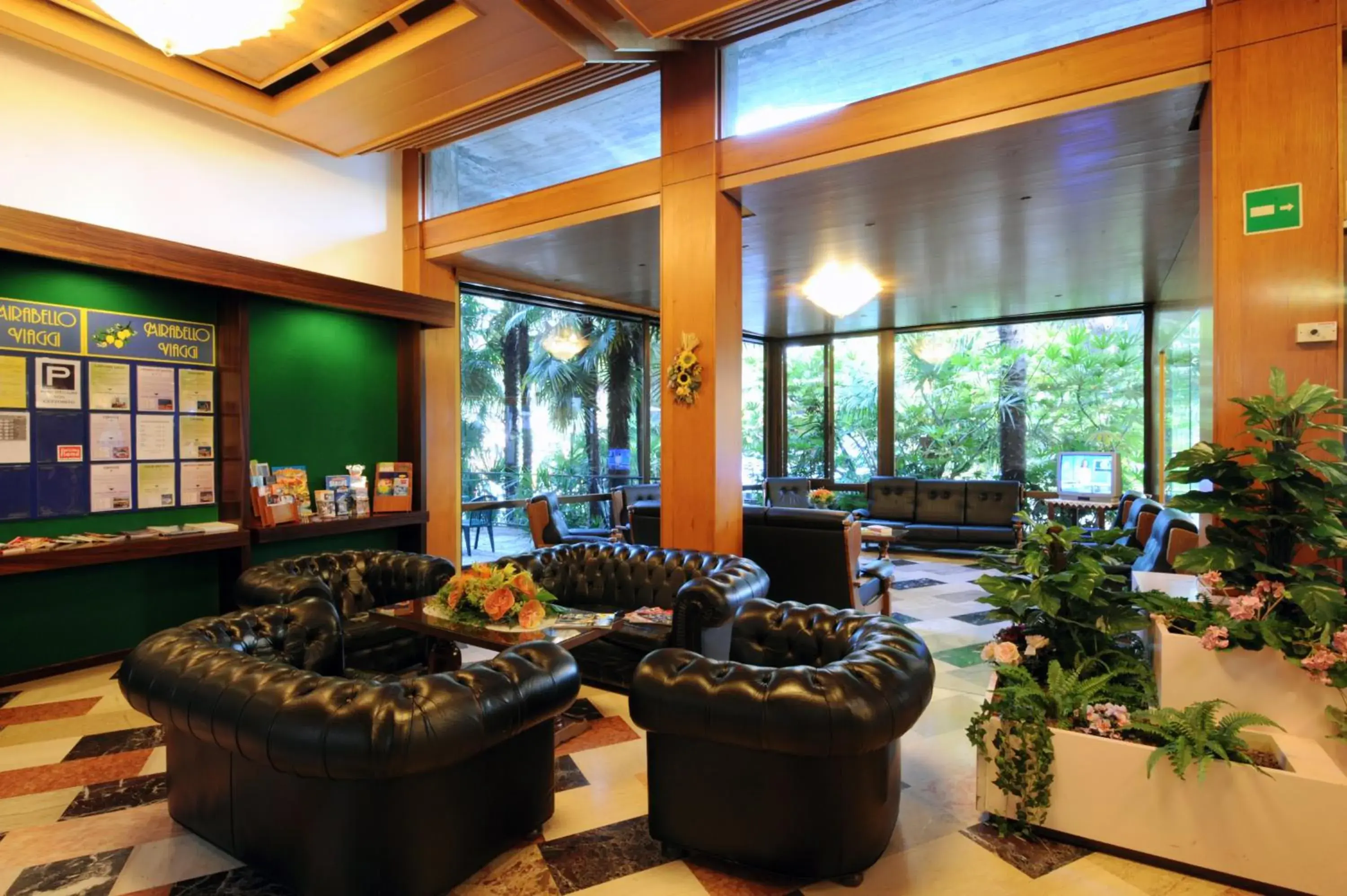 Lobby or reception in Hotel Palme & Suite Lobby or reception in Hotel Palme & Suite