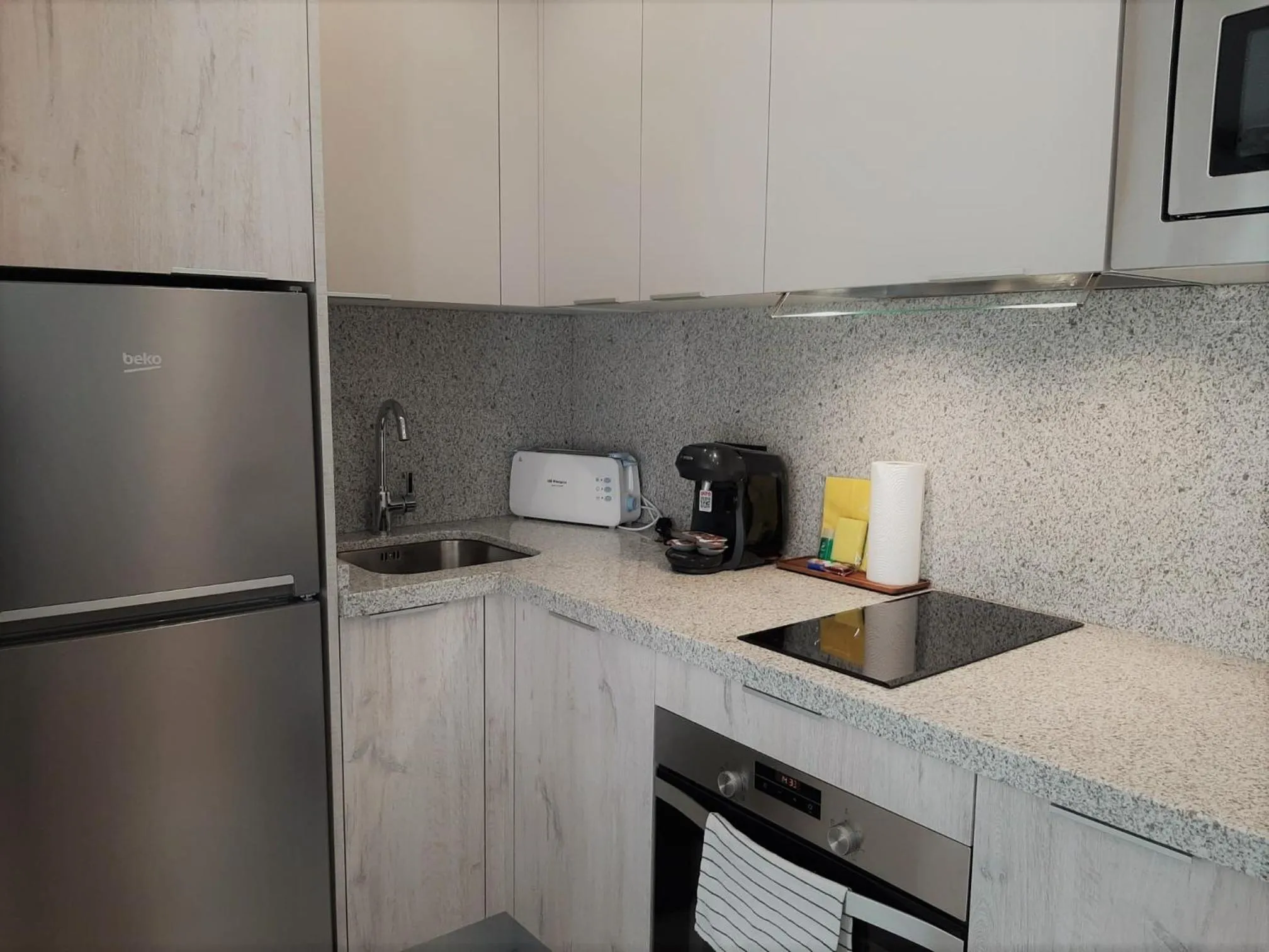 Coffee/tea facilities in Apartamentos Celestina by gaiarooms