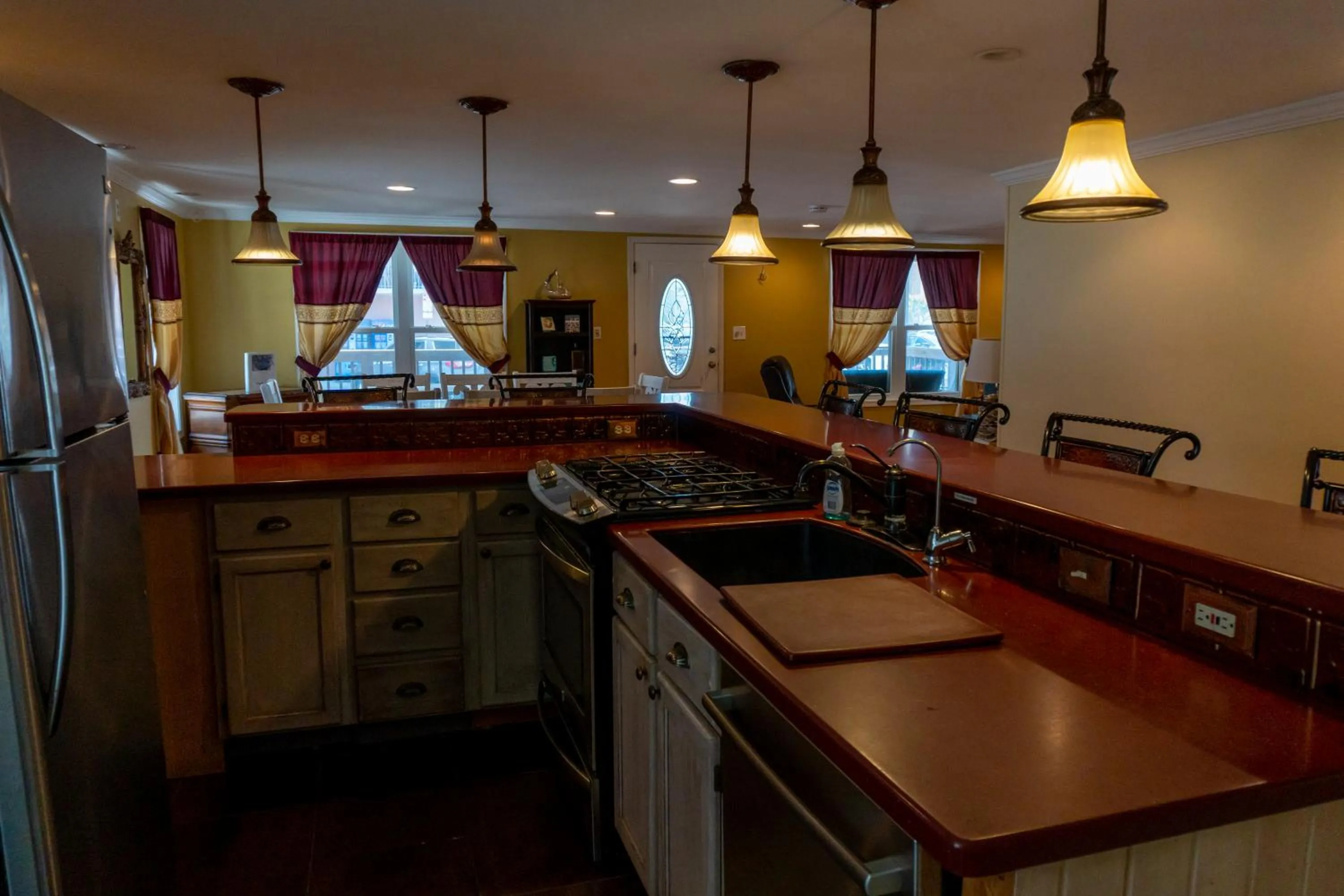 Kitchen or kitchenette in Beach Walk Hotel