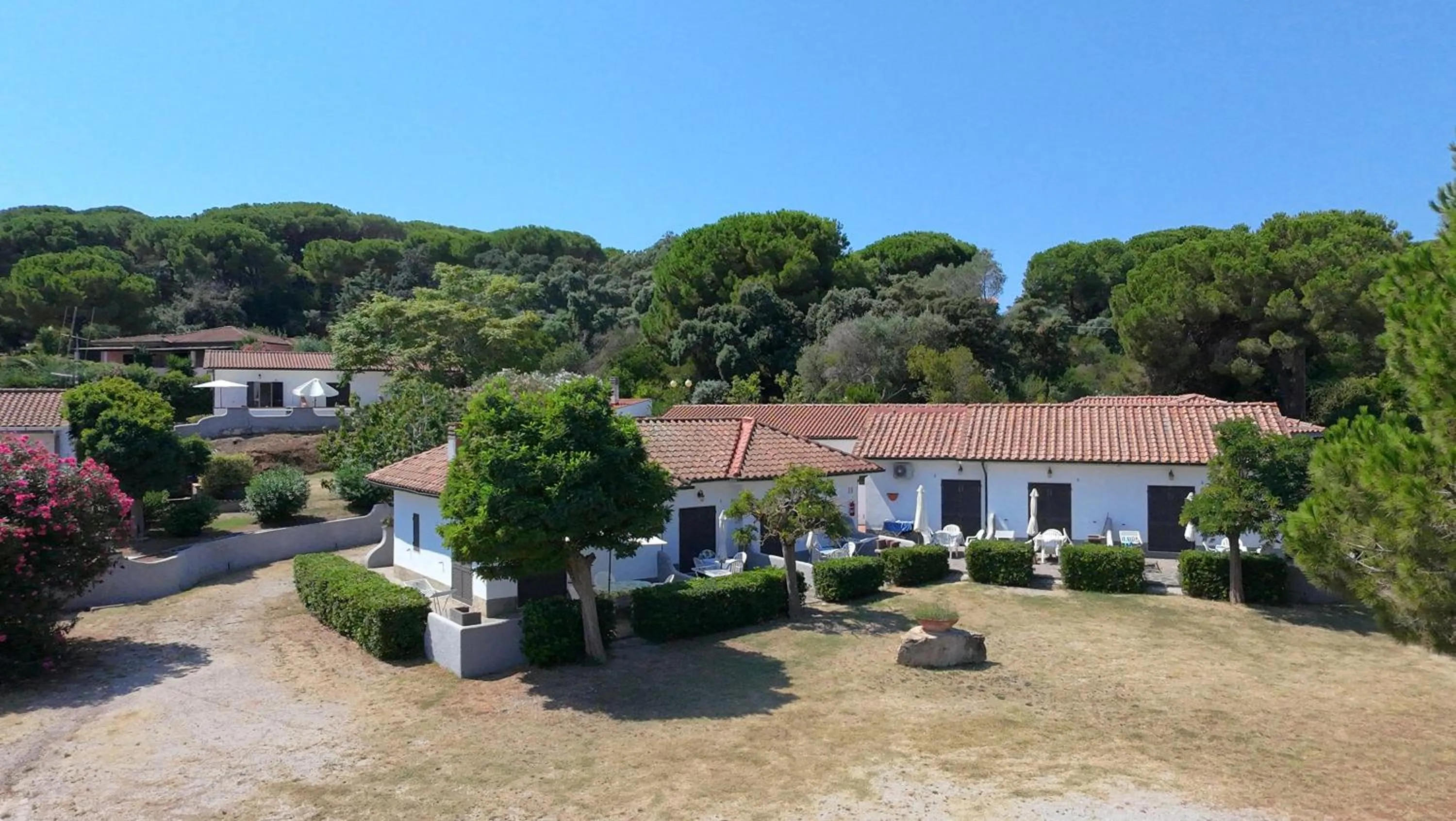 Property building in Baia Azzurra