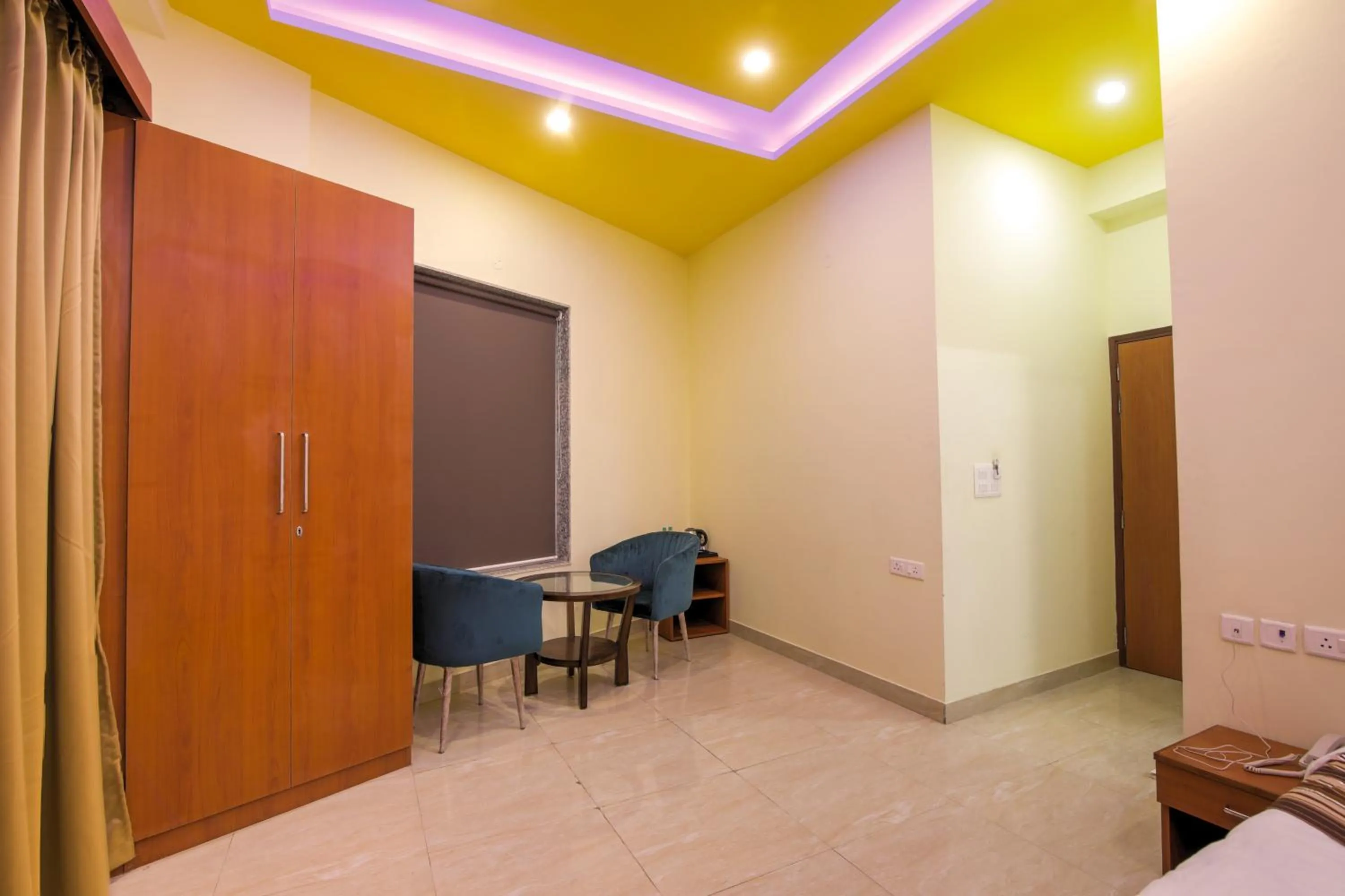 Dining area in Twin Towers