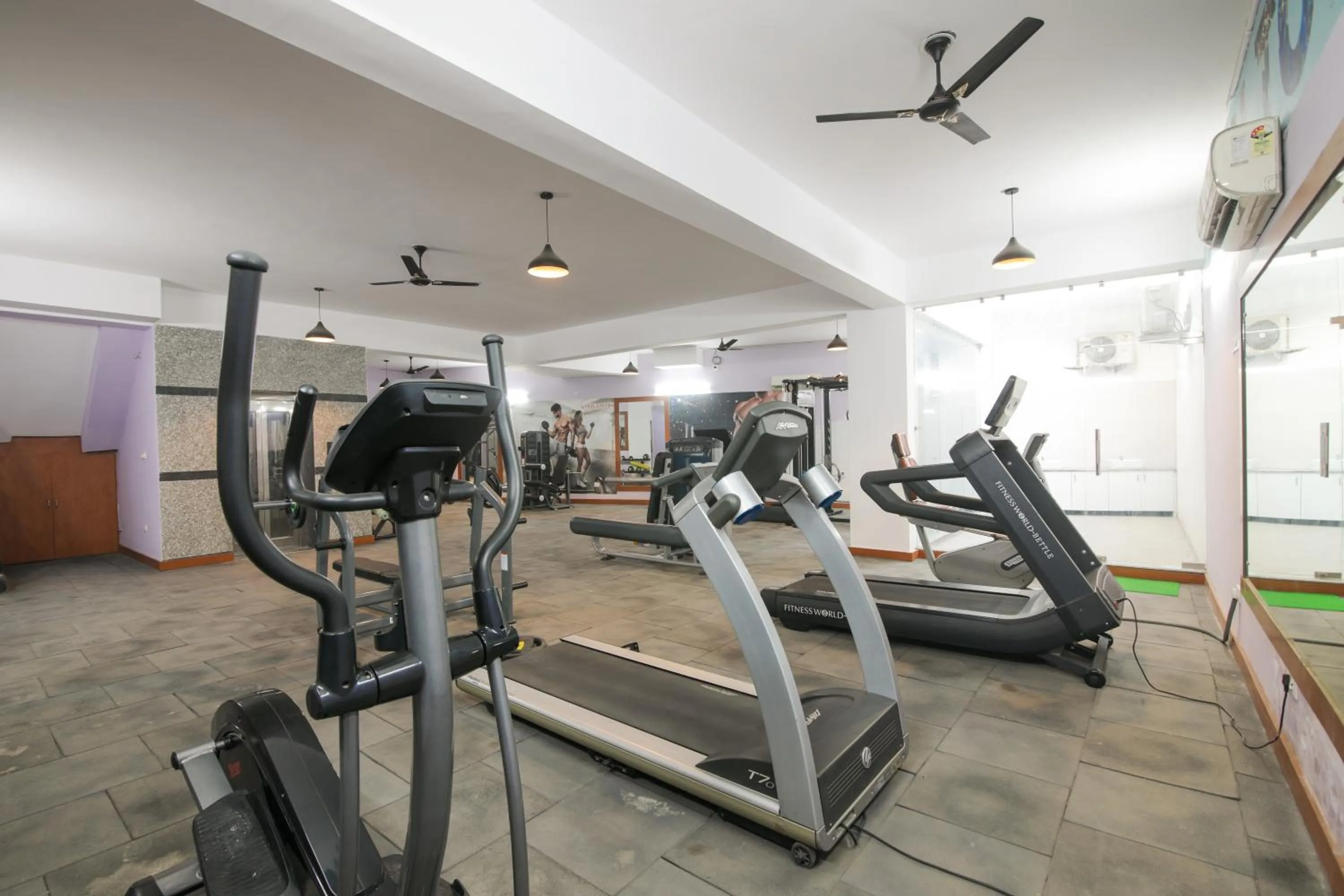 Fitness centre/facilities in Twin Towers