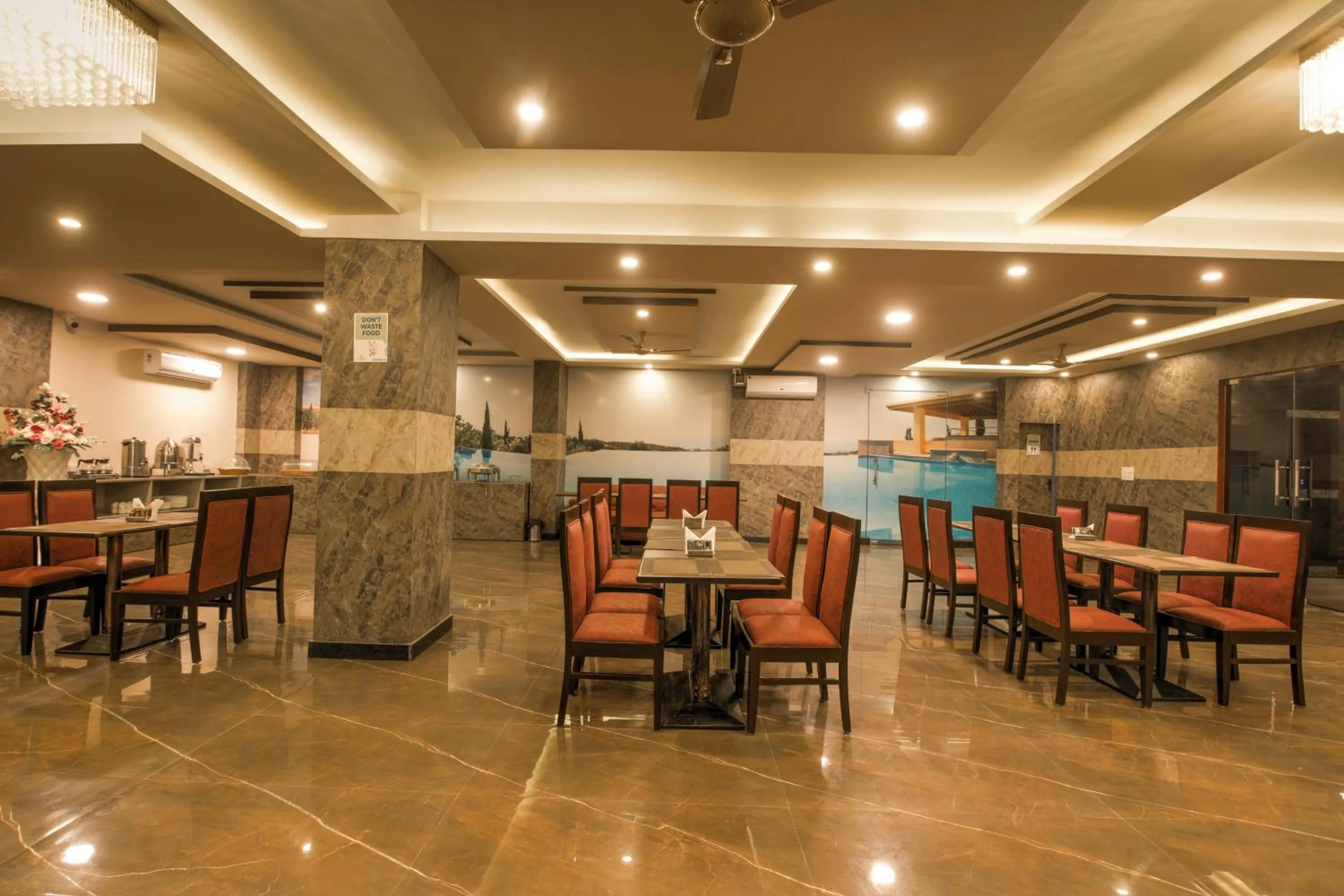 Restaurant/places to eat in Twin Towers