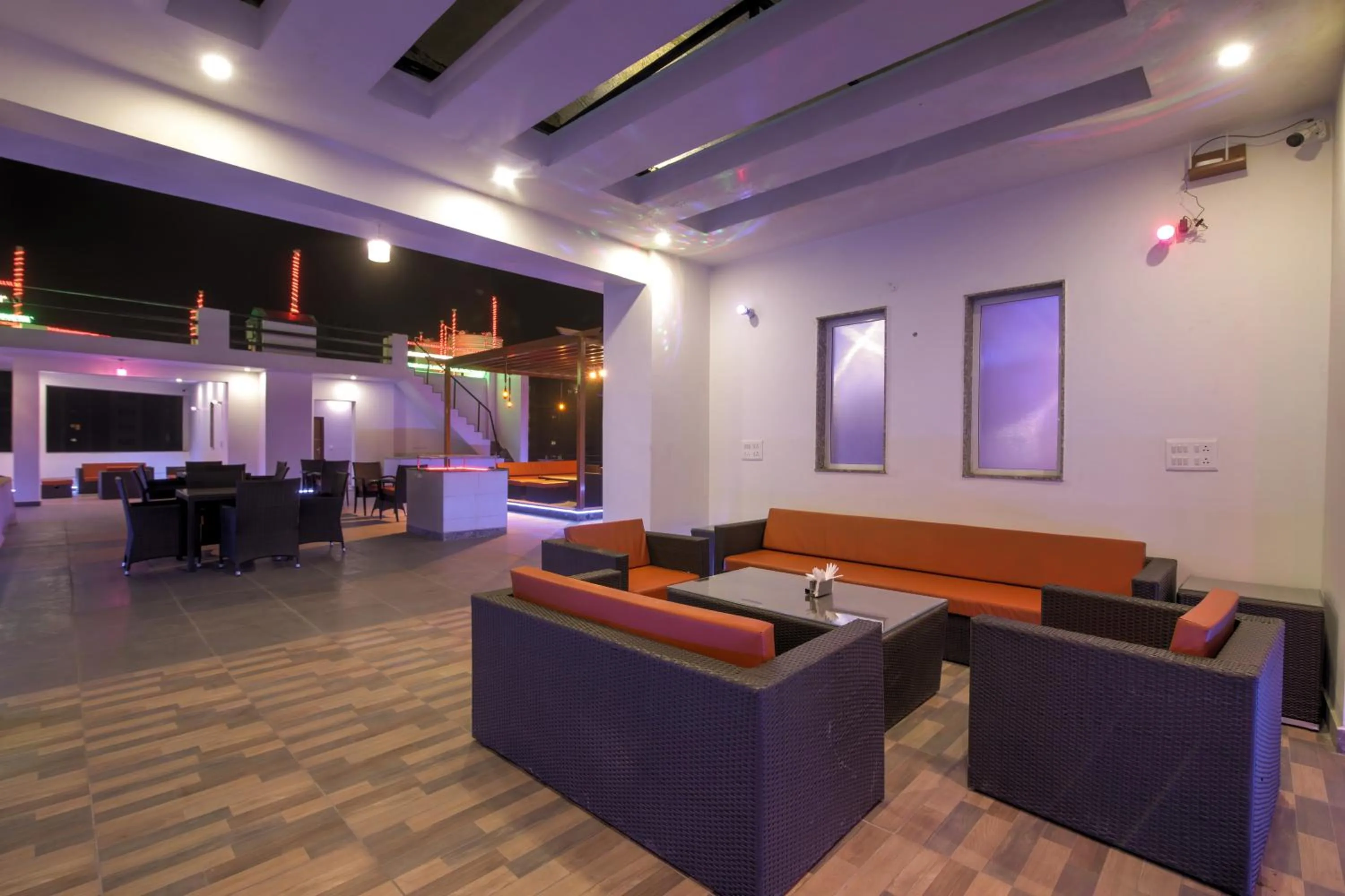 Lounge or bar in Twin Towers