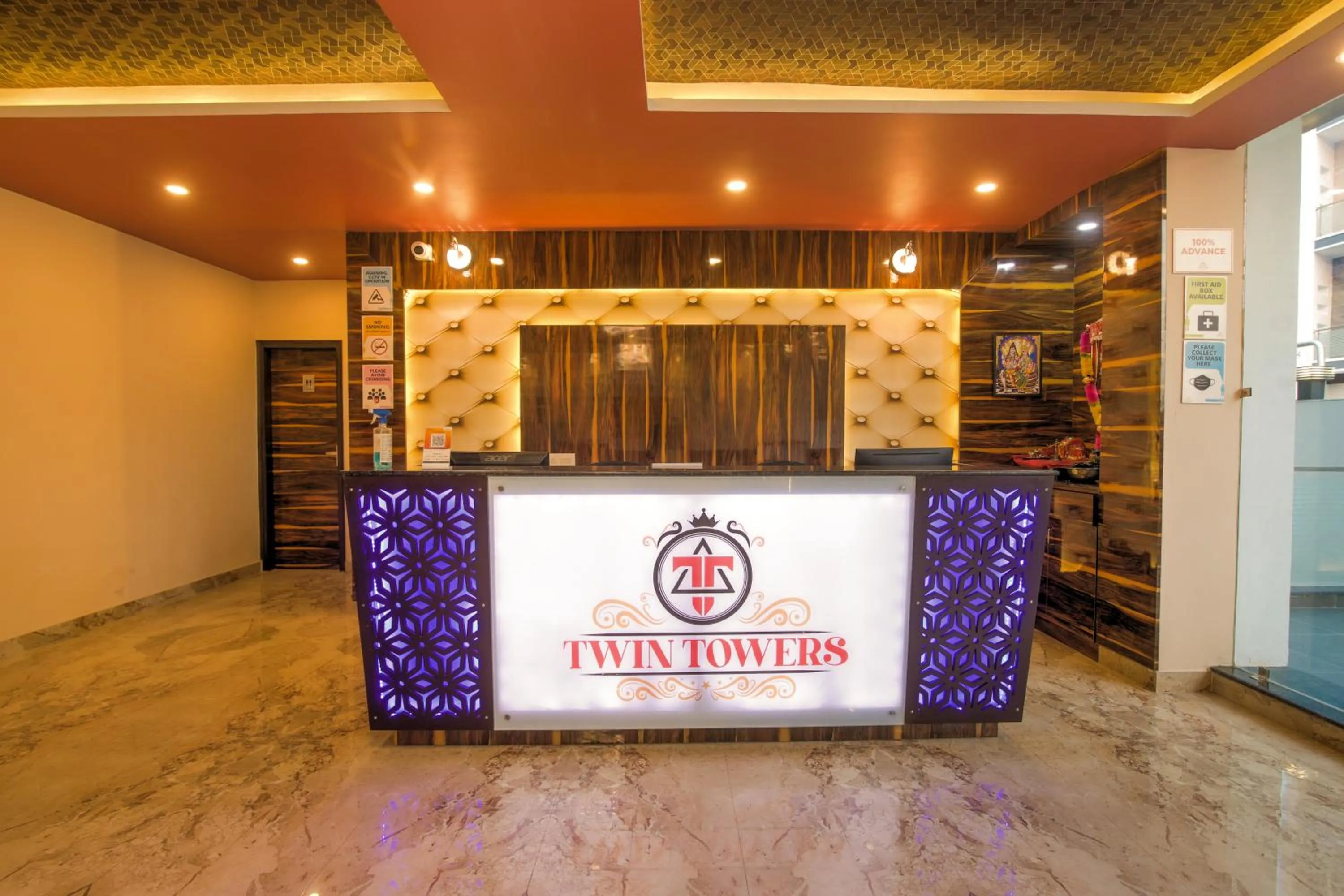 Lobby or reception in Twin Towers