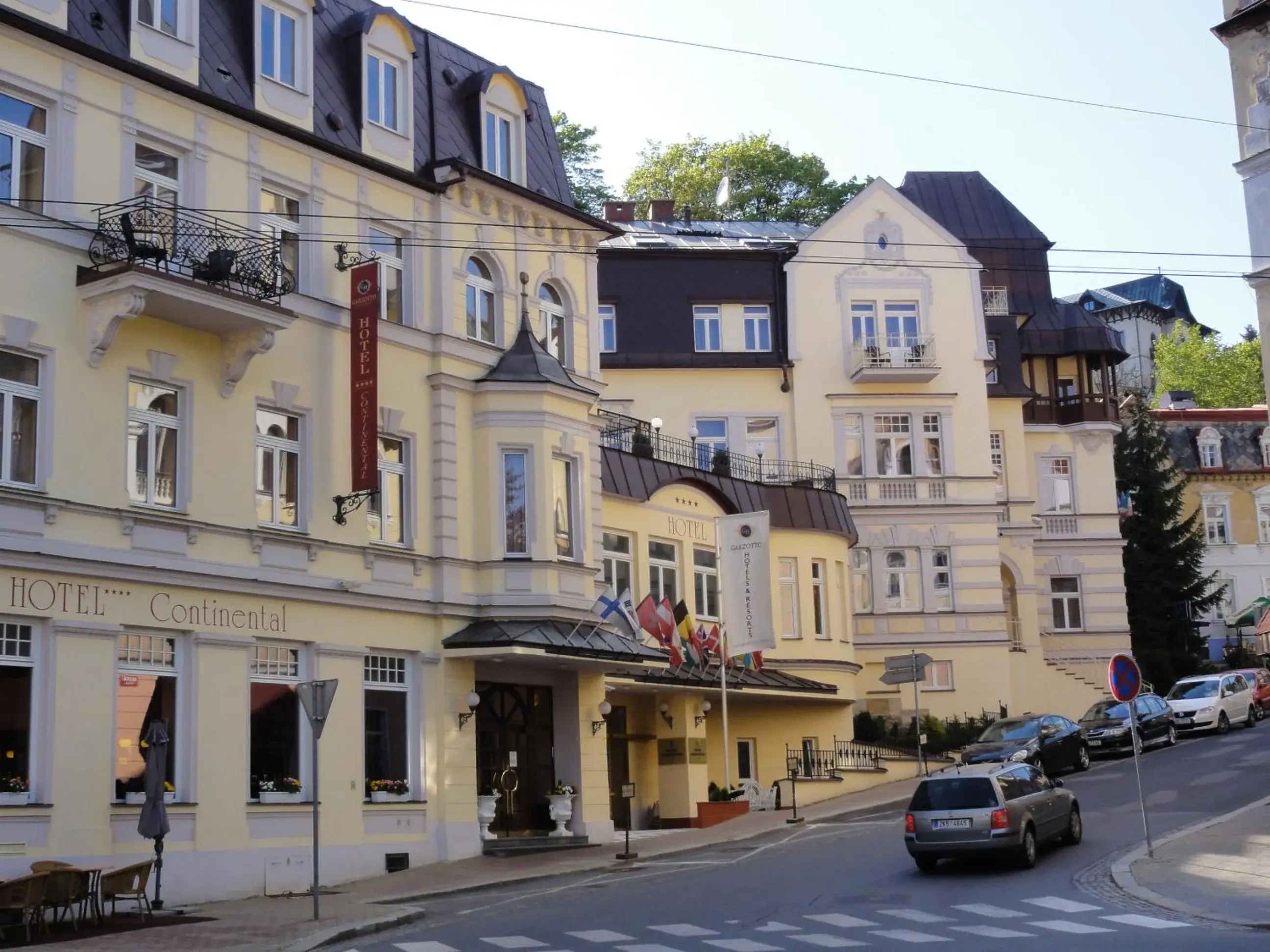 Property building in Spa Hotel Continental Property building in Spa Hotel Continental