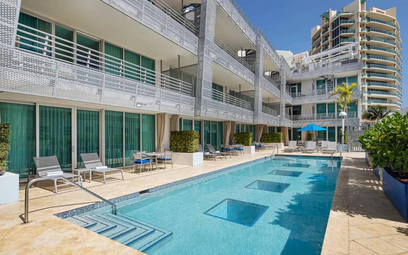 Pool view in Boutique Suites 3 min walk to beach