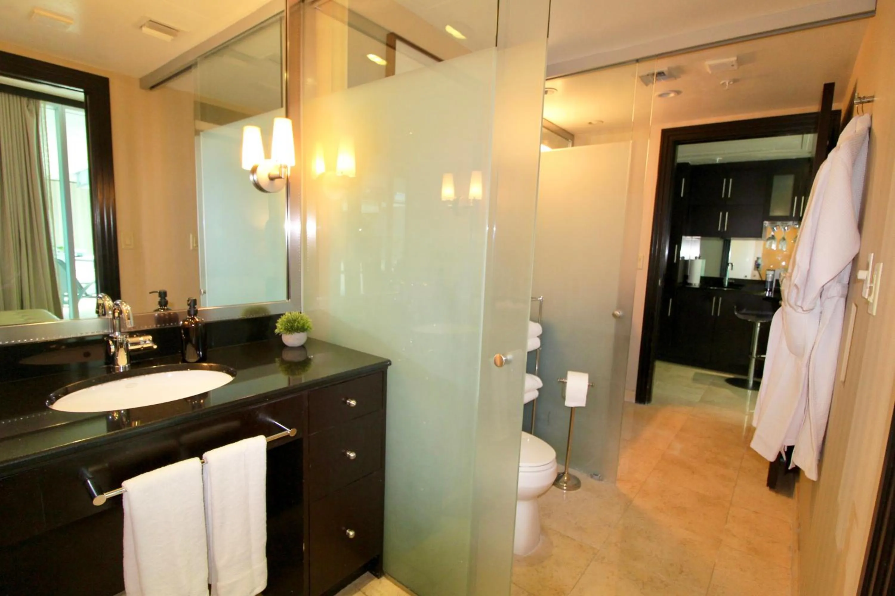Bathroom in Boutique Suites 3 min walk to beach