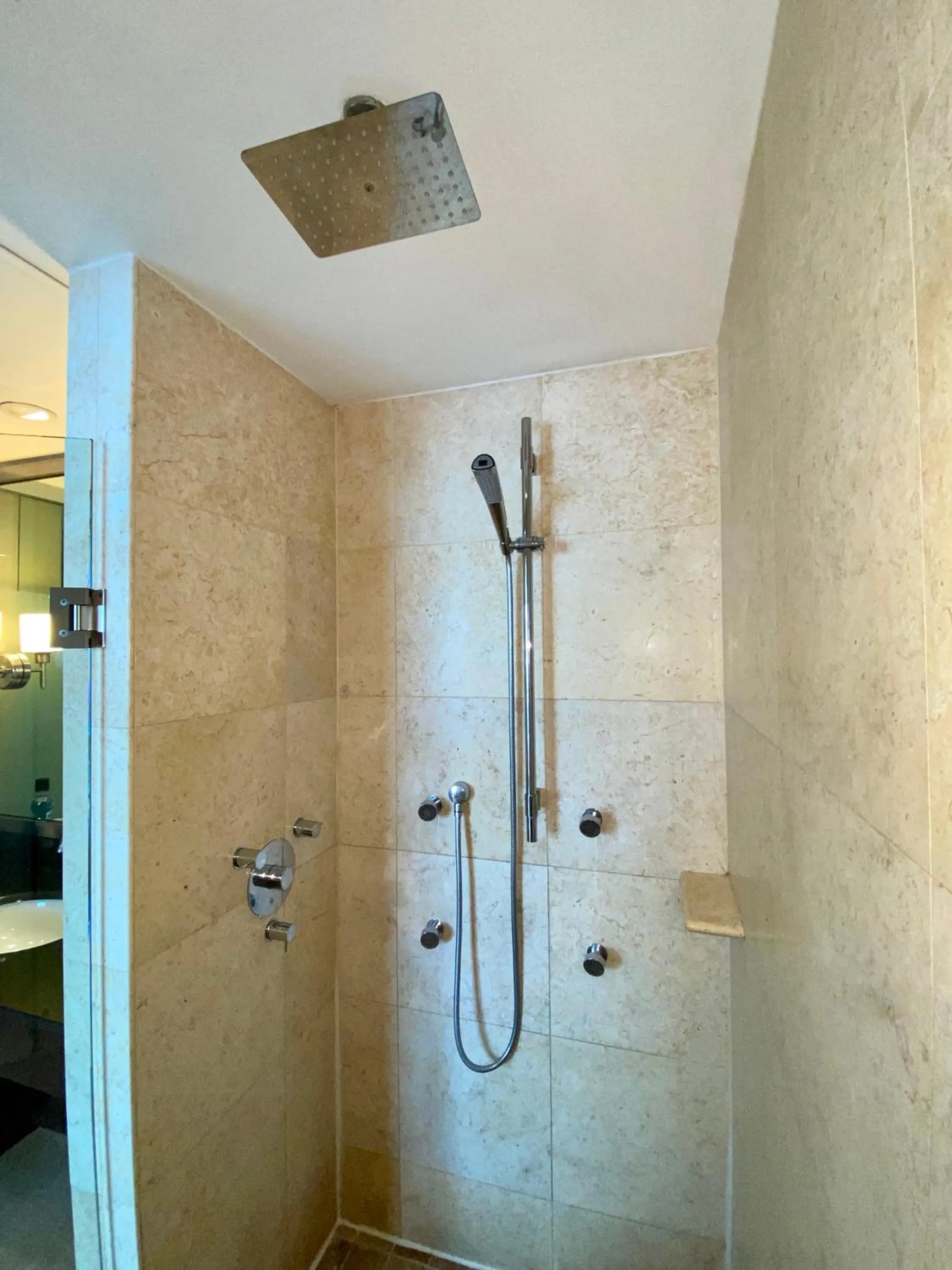 Shower in Boutique Suites 3 min walk to beach