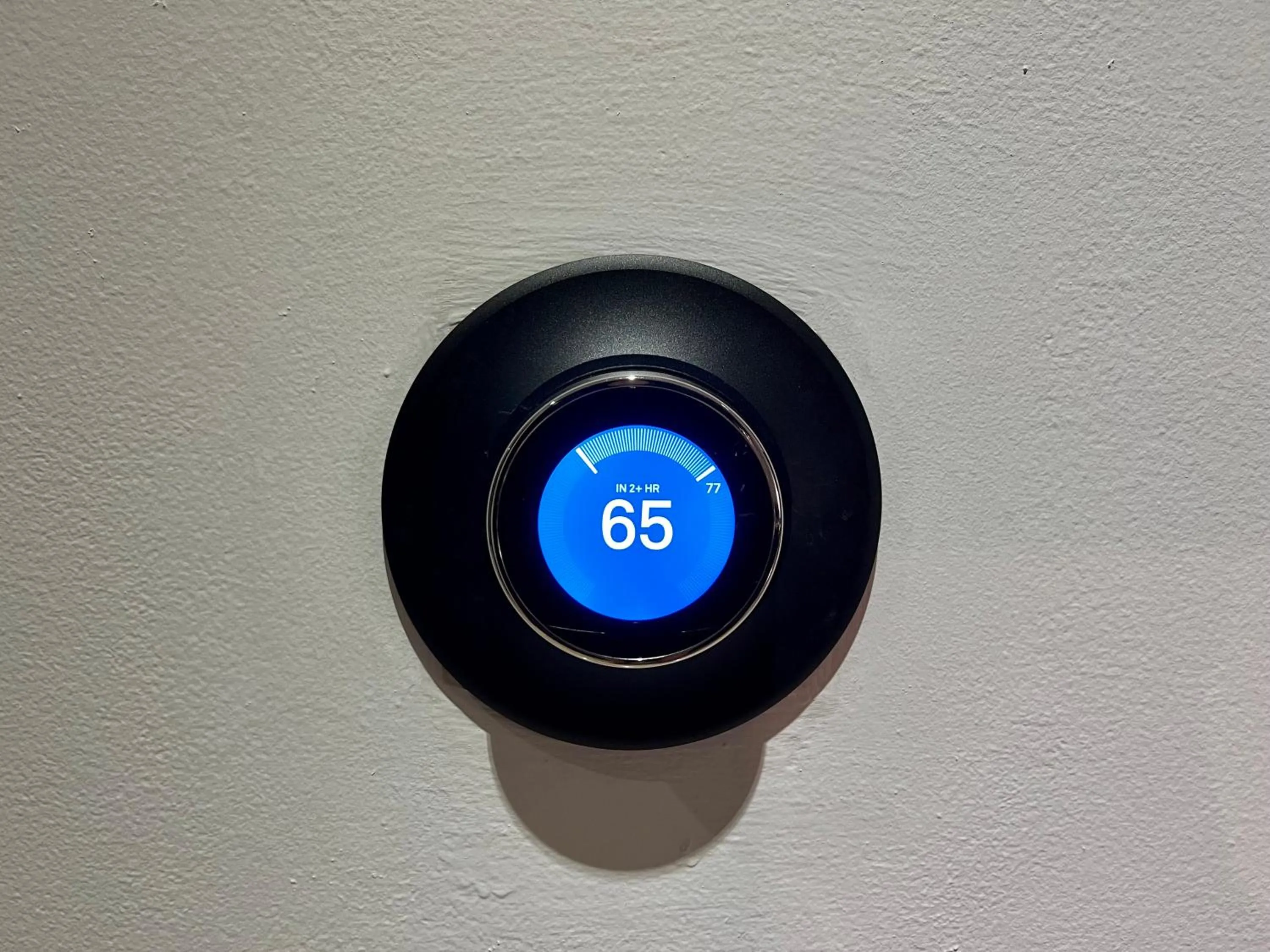 air conditioner in Boutique Suites 3 min walk to beach