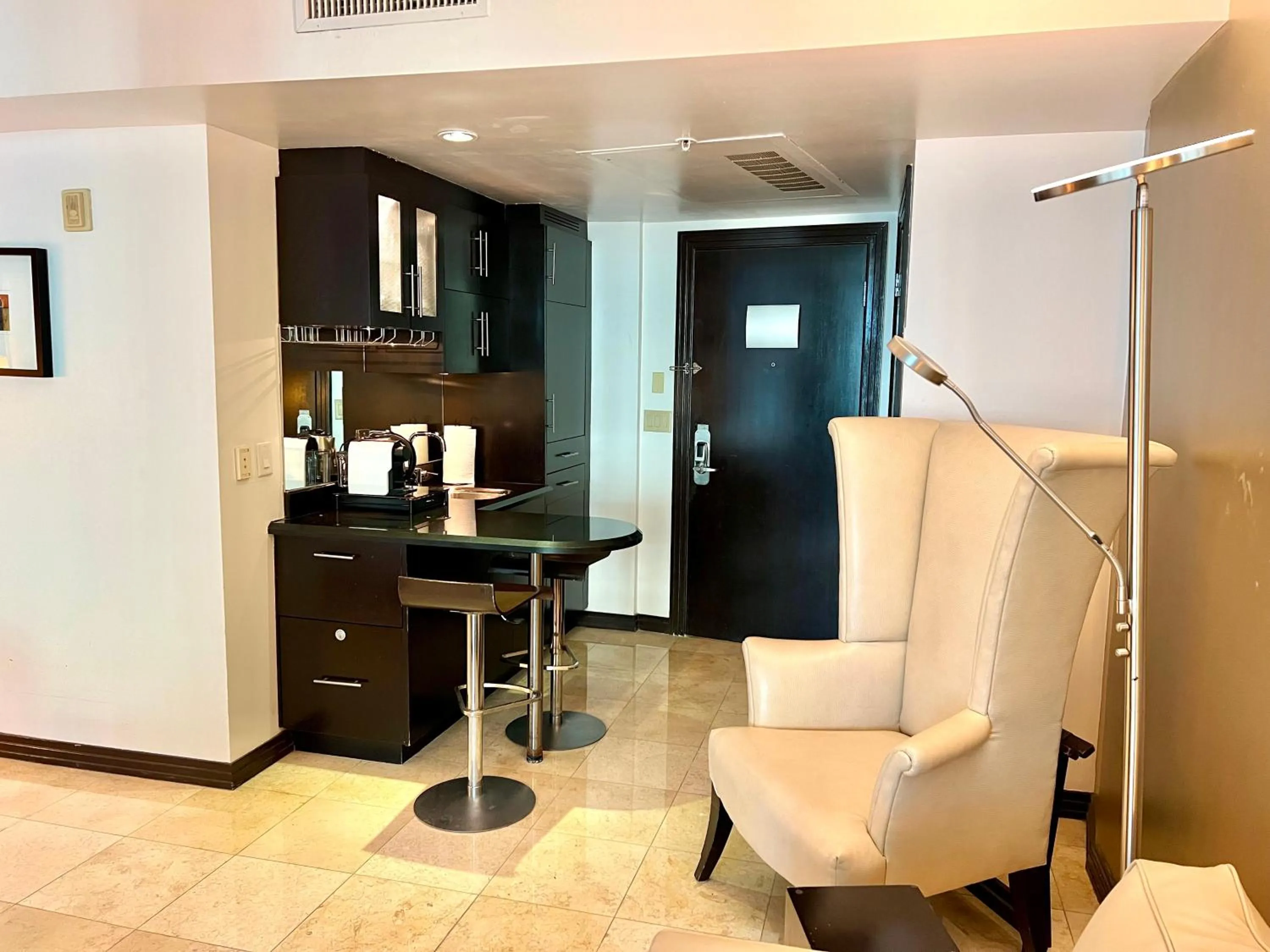 Coffee/tea facilities in Boutique Suites 3 min walk to beach