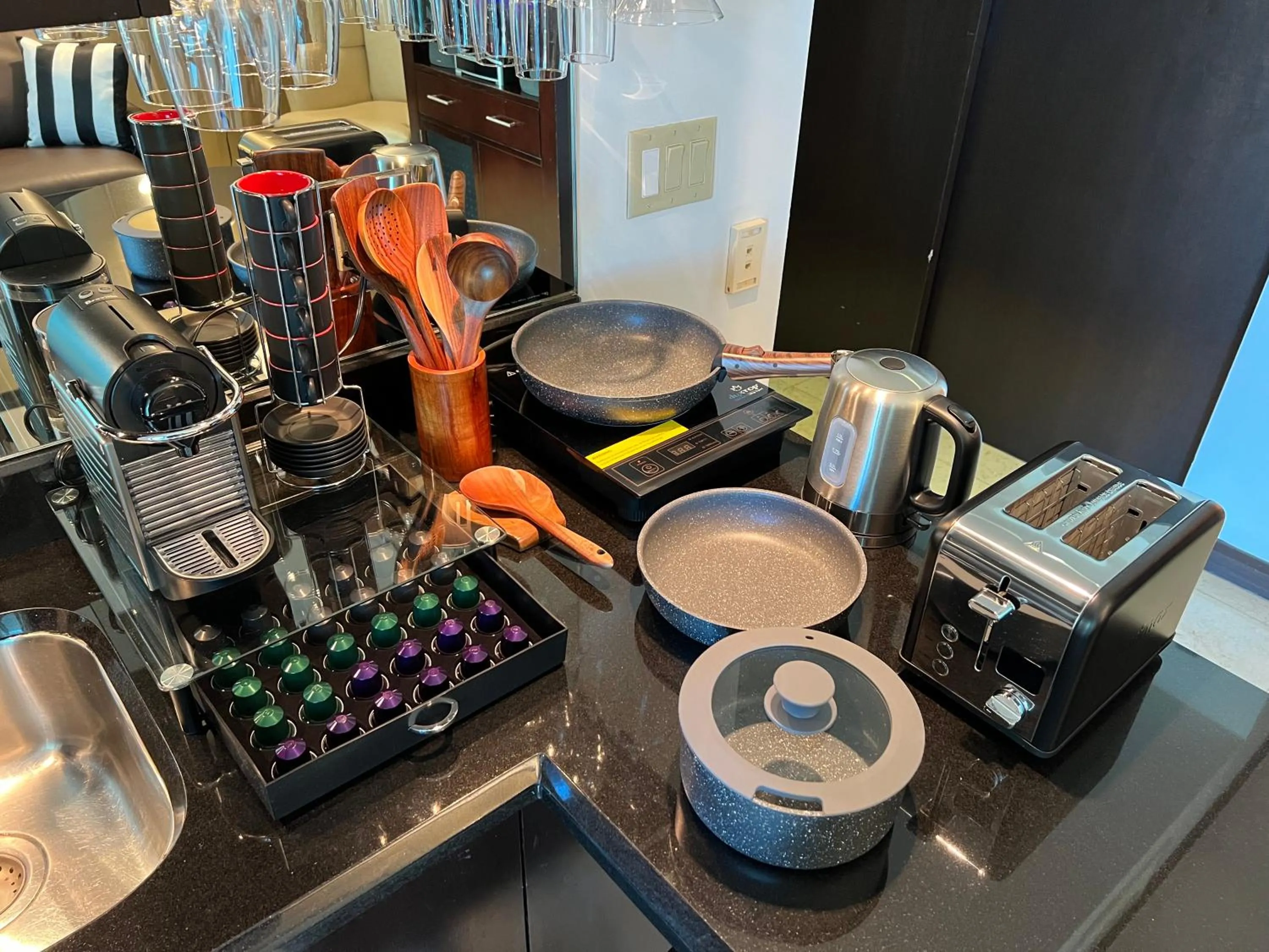 Coffee/tea facilities in Boutique Suites 3 min walk to beach