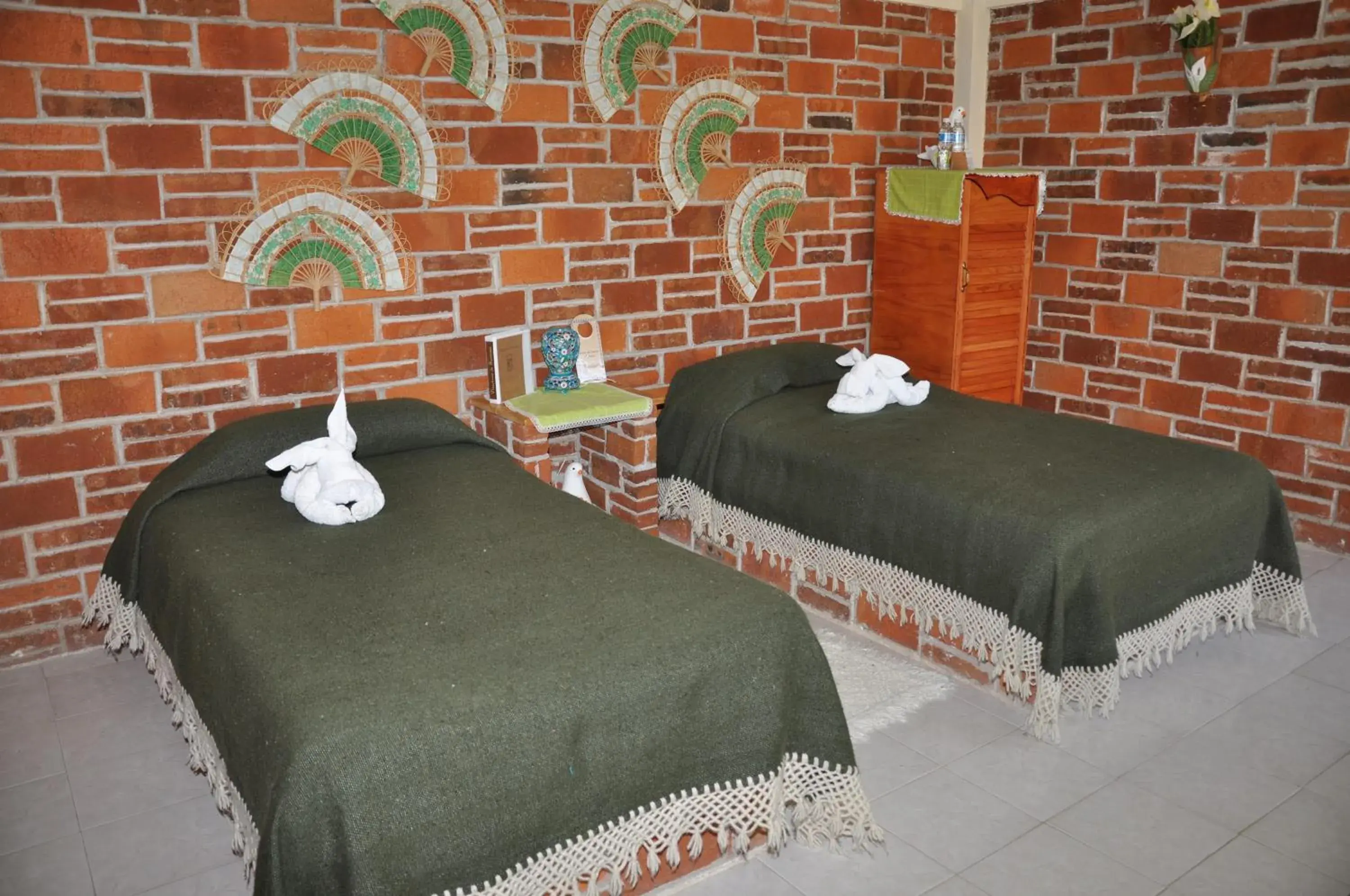 Deluxe Double Room with Garden View in Hotel Casa de la Luna Deluxe Double Room with Garden View in Hotel Casa de la Luna