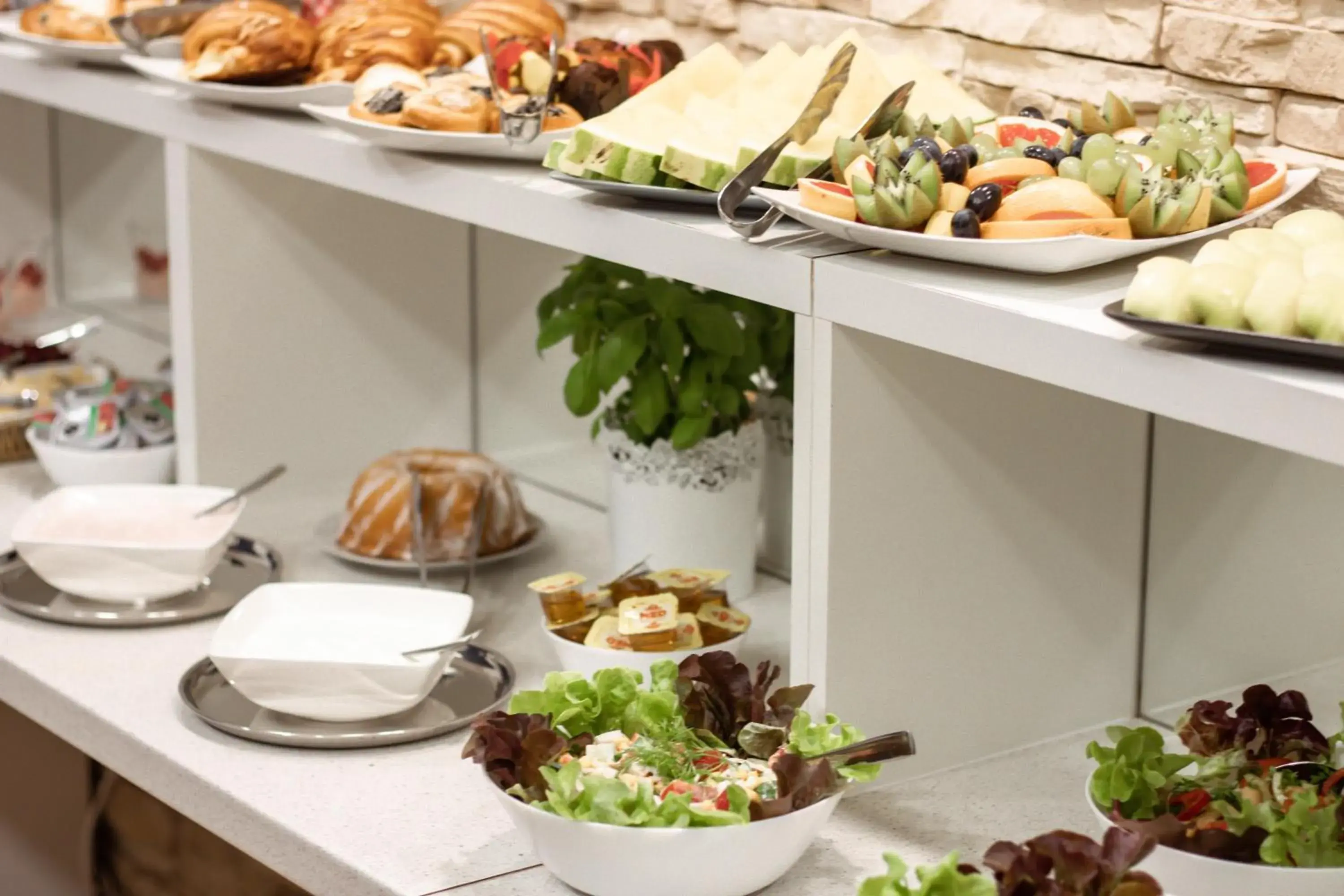 Breakfast in Hotel Brixen Breakfast in Hotel Brixen