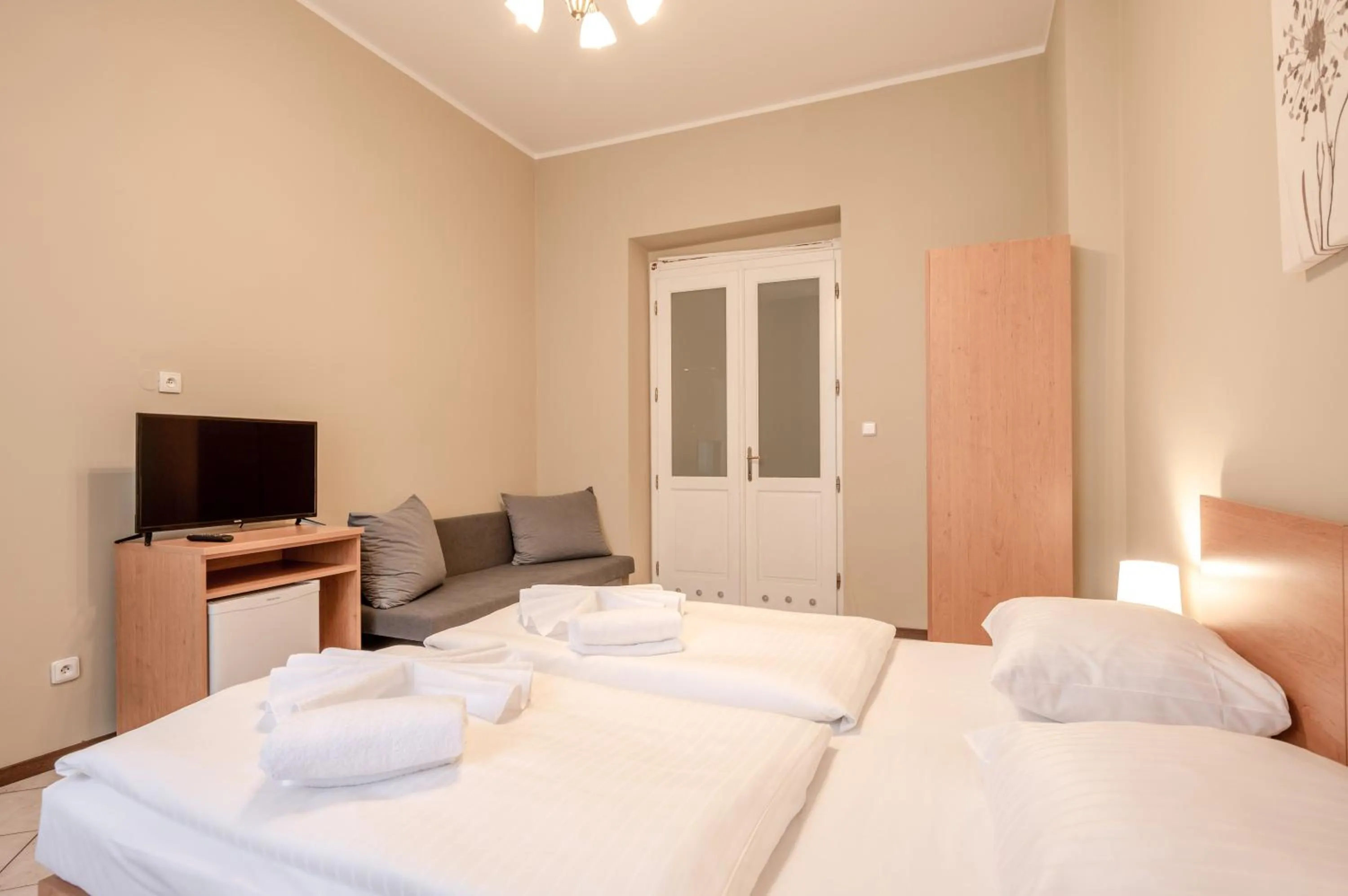 Photo of the whole room, Bed in Hotel Brixen