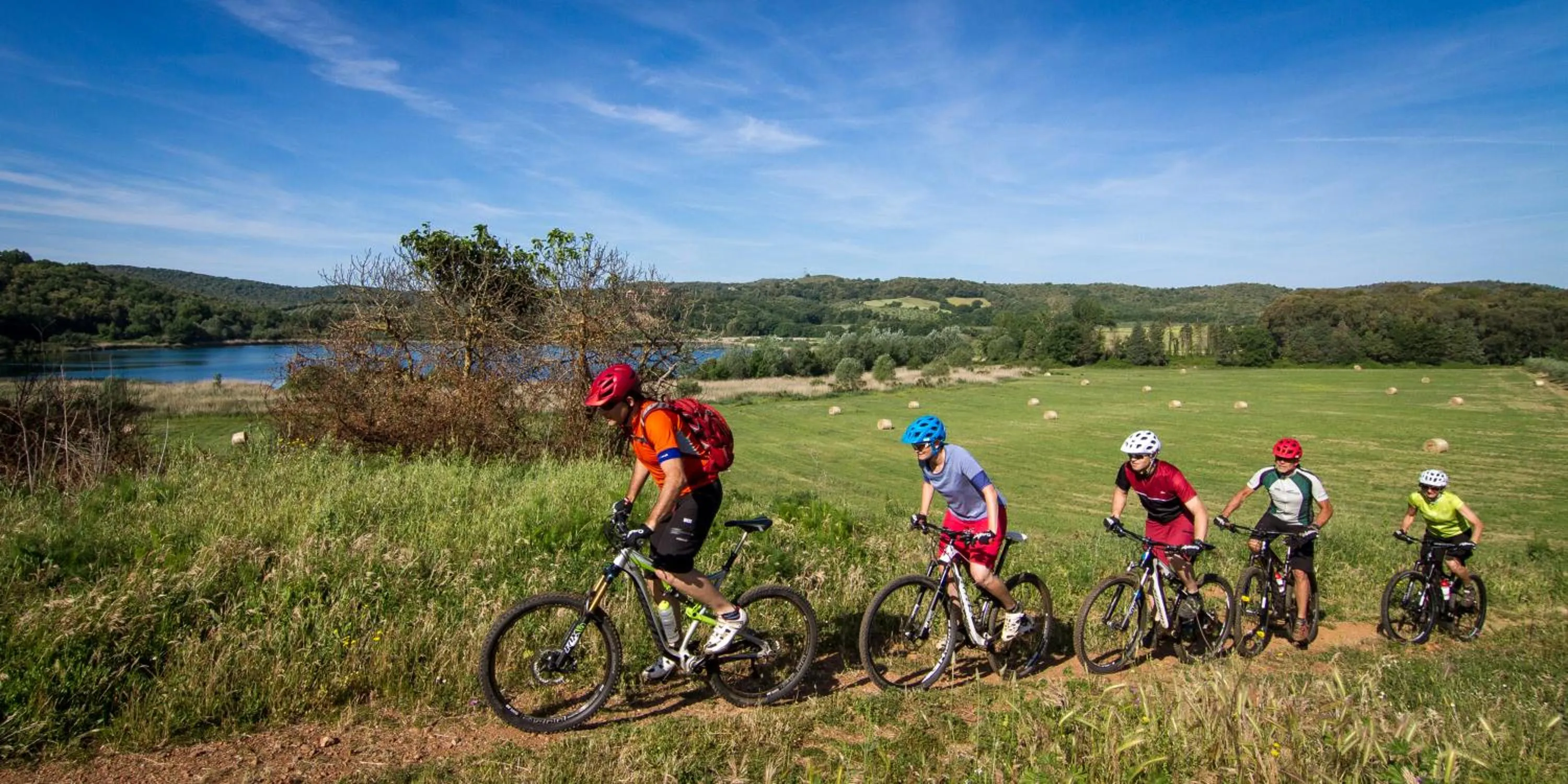 Cycling in La Cantina Relais - Fattoria Il Cipresso