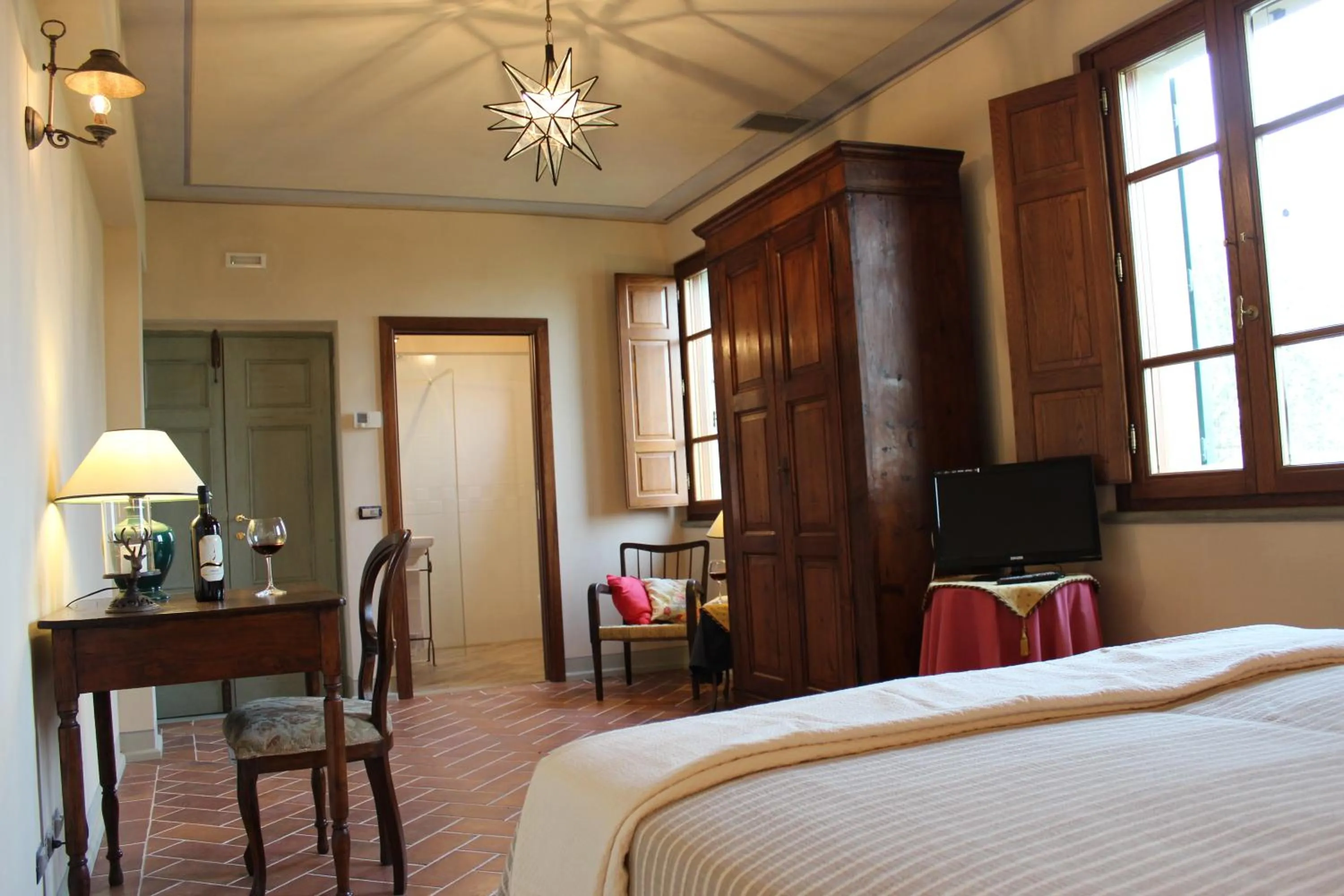 Bed in La Cantina Relais - Fattoria Il Cipresso