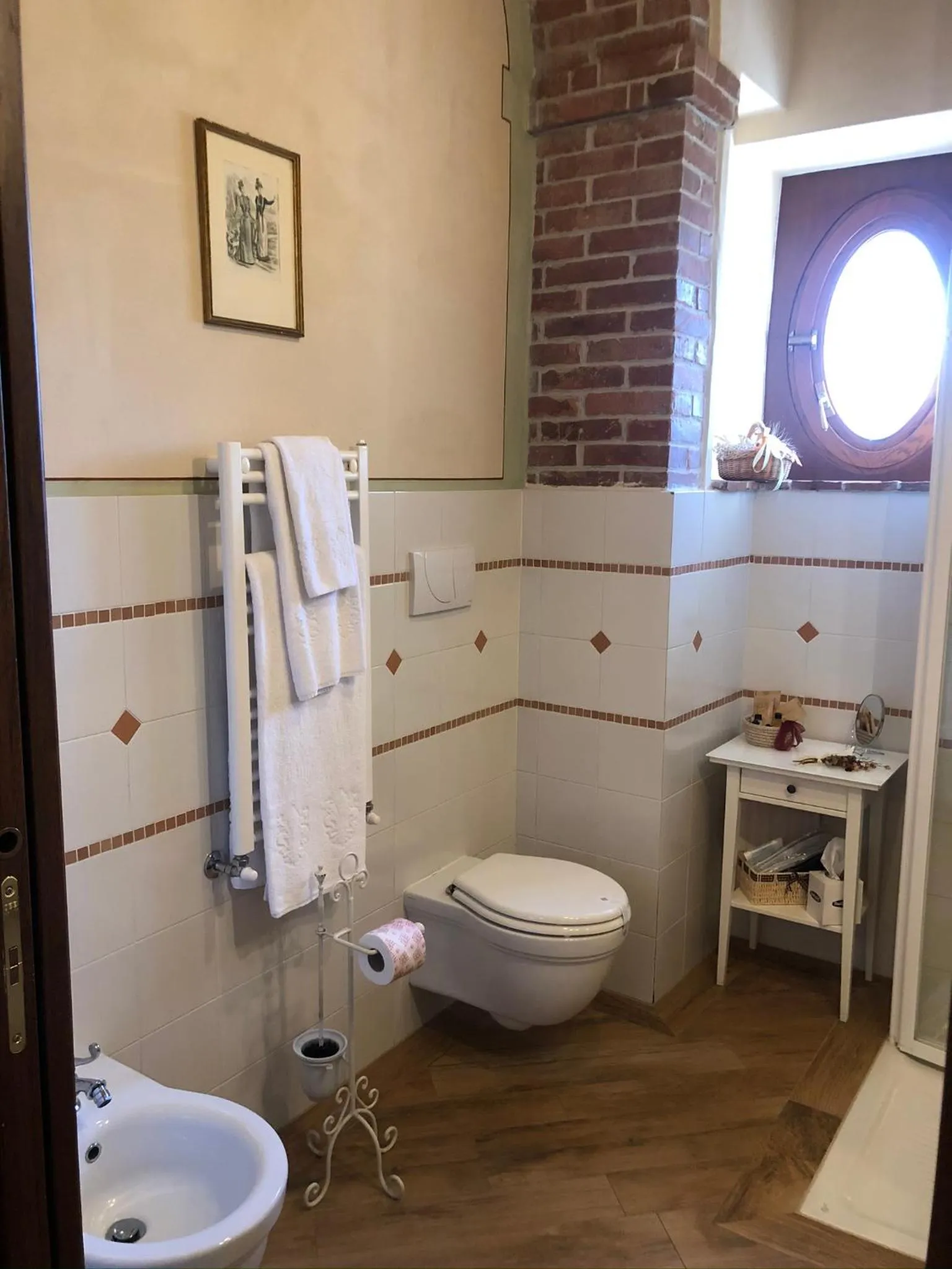 Bathroom in La Cantina Relais - Fattoria Il Cipresso