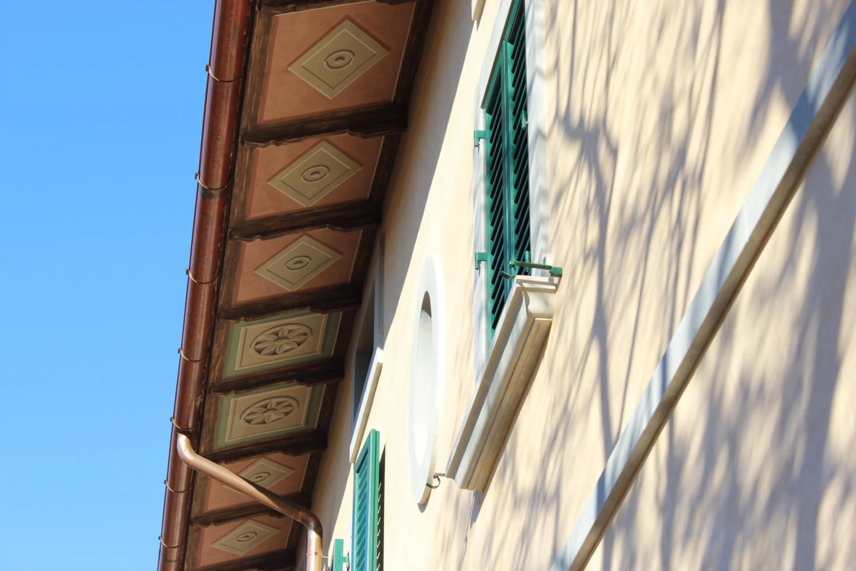 Facade/entrance in La Cantina Relais - Fattoria Il Cipresso