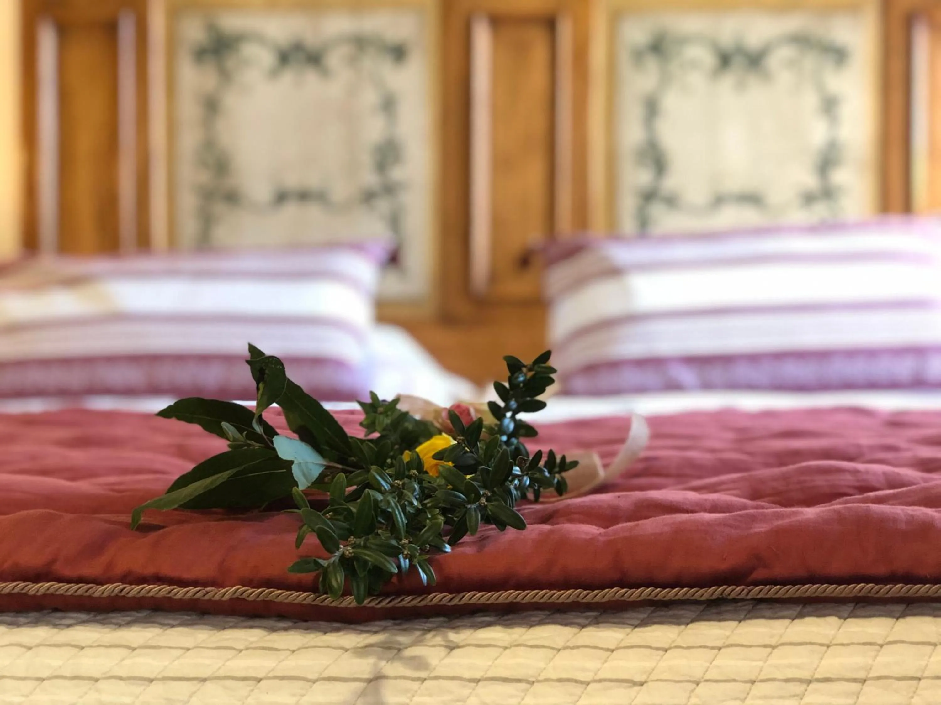 Decorative detail, Bed in La Cantina Relais - Fattoria Il Cipresso
