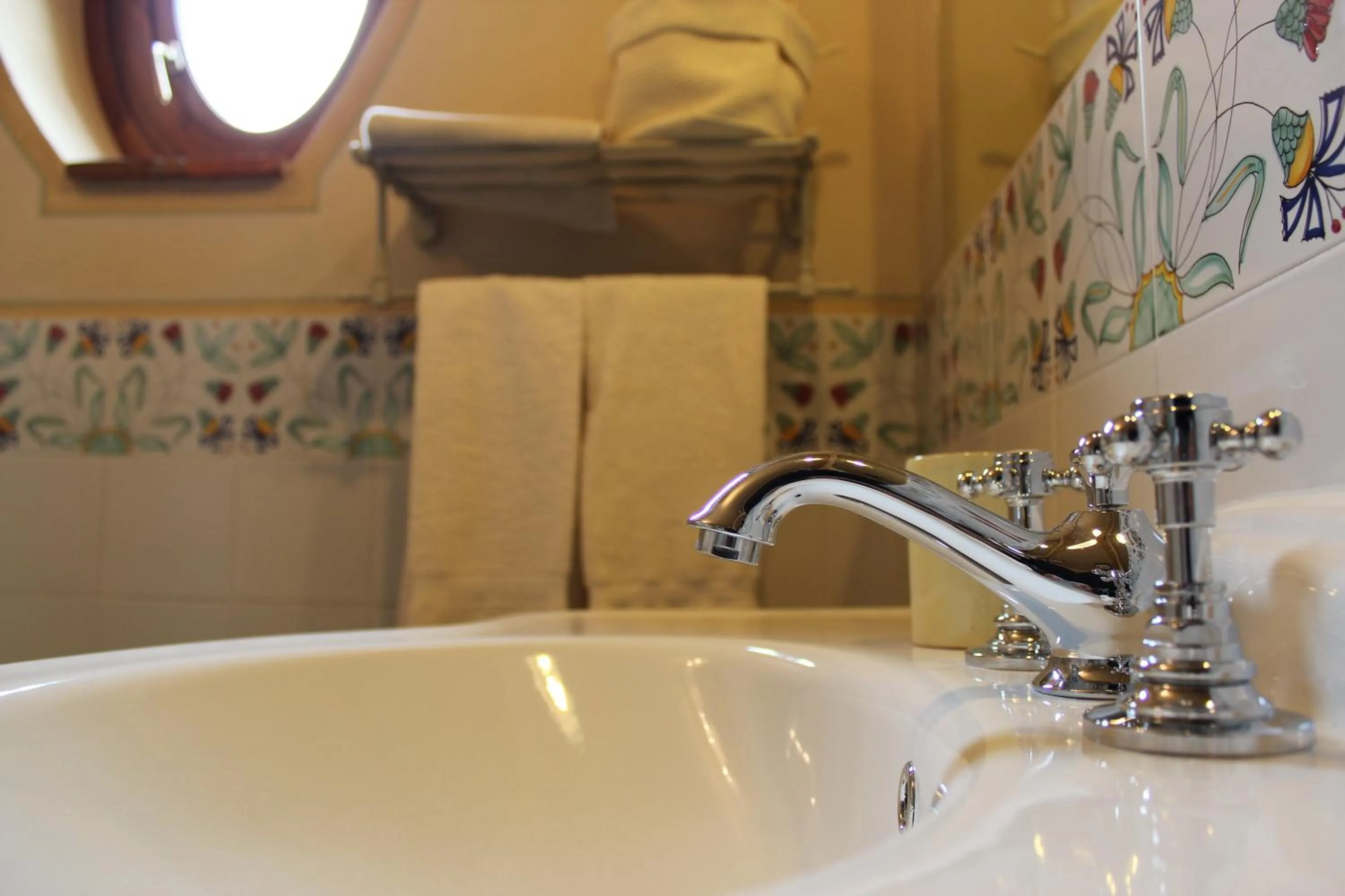 Bathroom in La Cantina Relais - Fattoria Il Cipresso