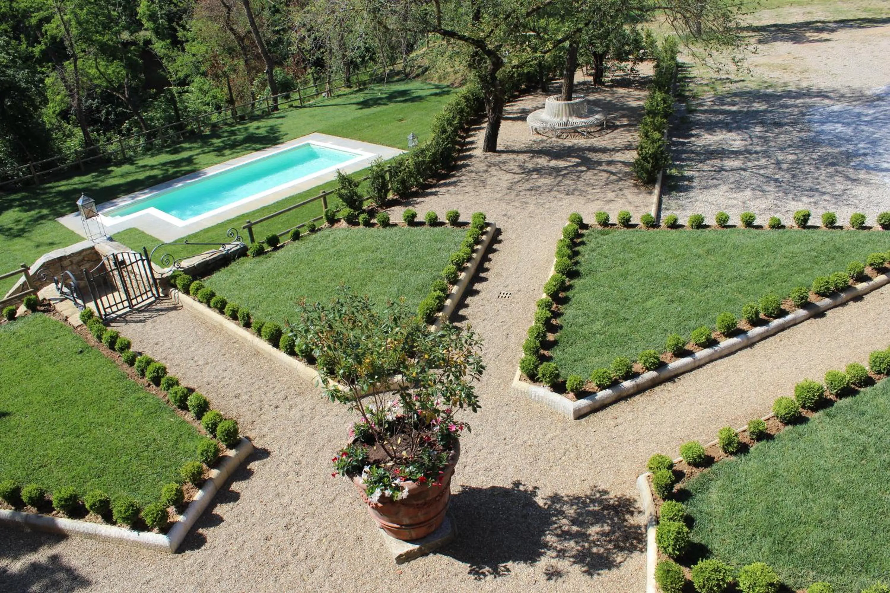 Garden in La Cantina Relais - Fattoria Il Cipresso