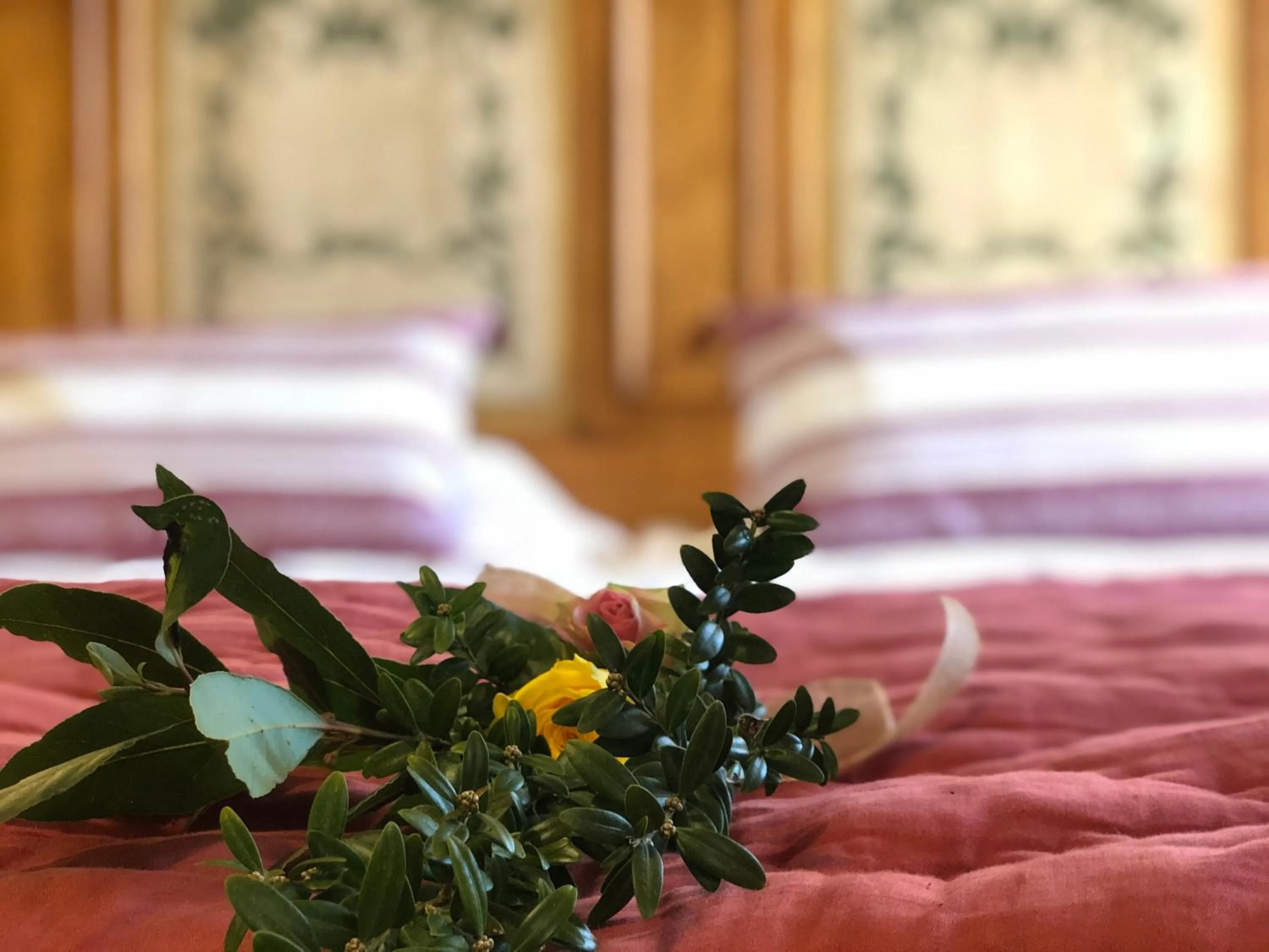 Decorative detail, Bed in La Cantina Relais - Fattoria Il Cipresso