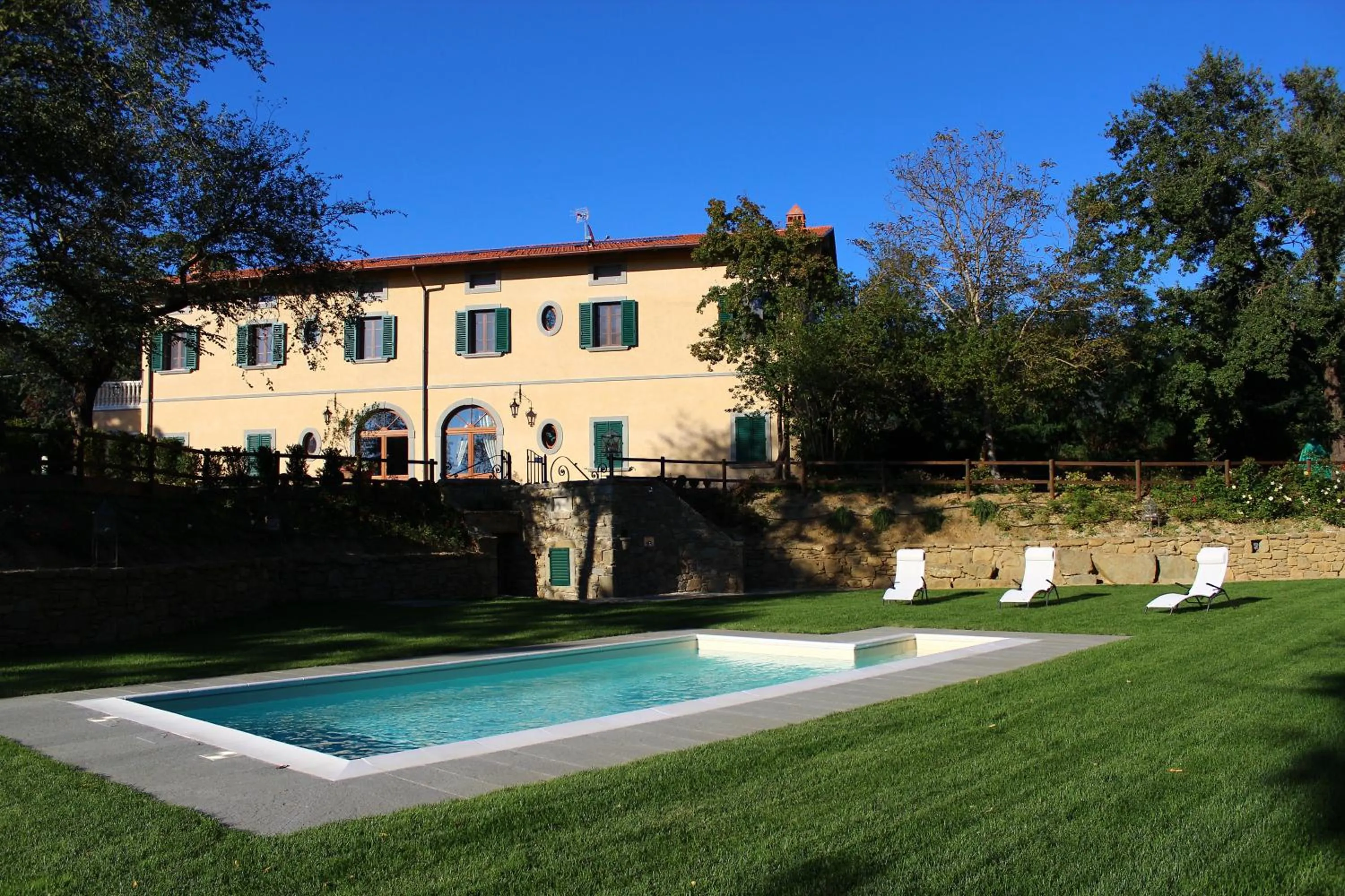 Swimming pool in La Cantina Relais - Fattoria Il Cipresso
