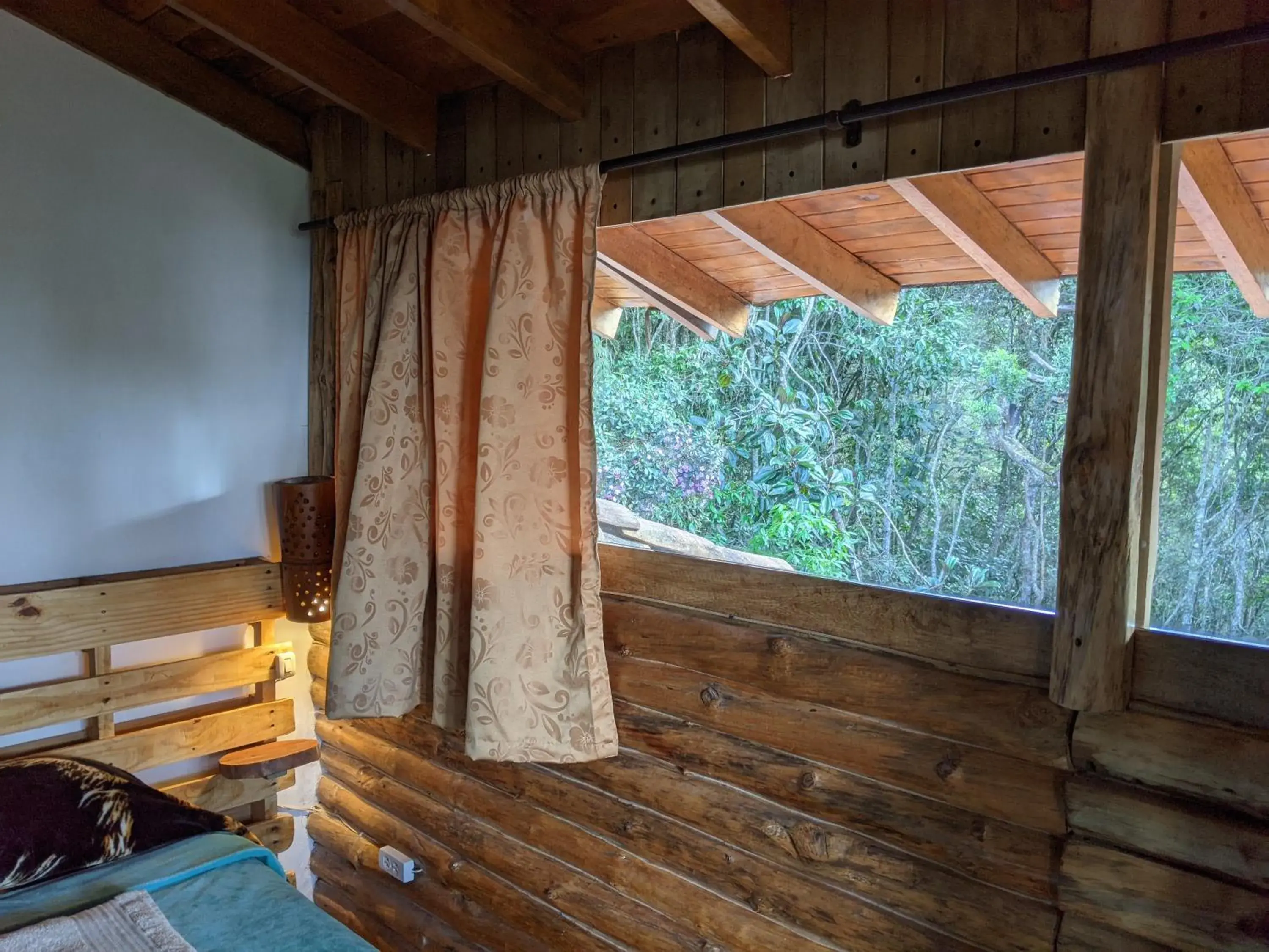 Double Room with Private Bathroom - single occupancy in Refugio en el Bosque Double Room with Private Bathroom - single occupancy in Refugio en el Bosque