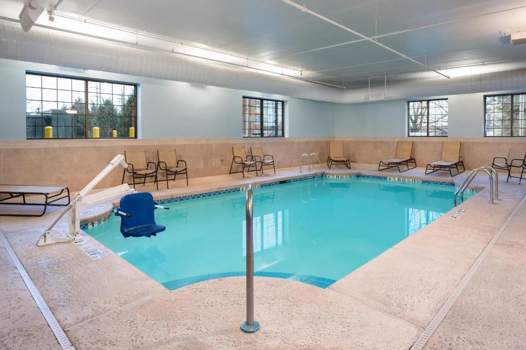 Swimming pool in Staybridge Suites Buffalo-Amherst by IHG Swimming pool in Staybridge Suites Buffalo-Amherst by IHG