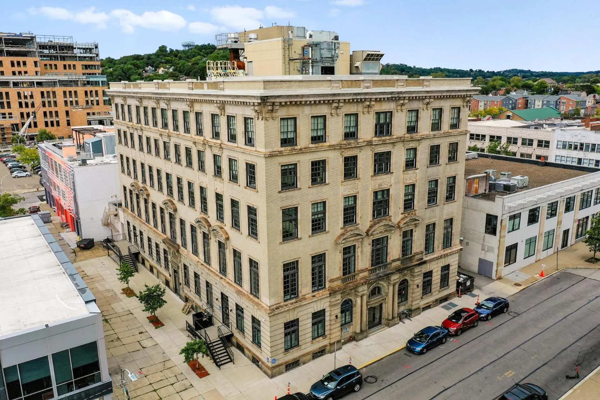 Property building in The Maverick By Kasa