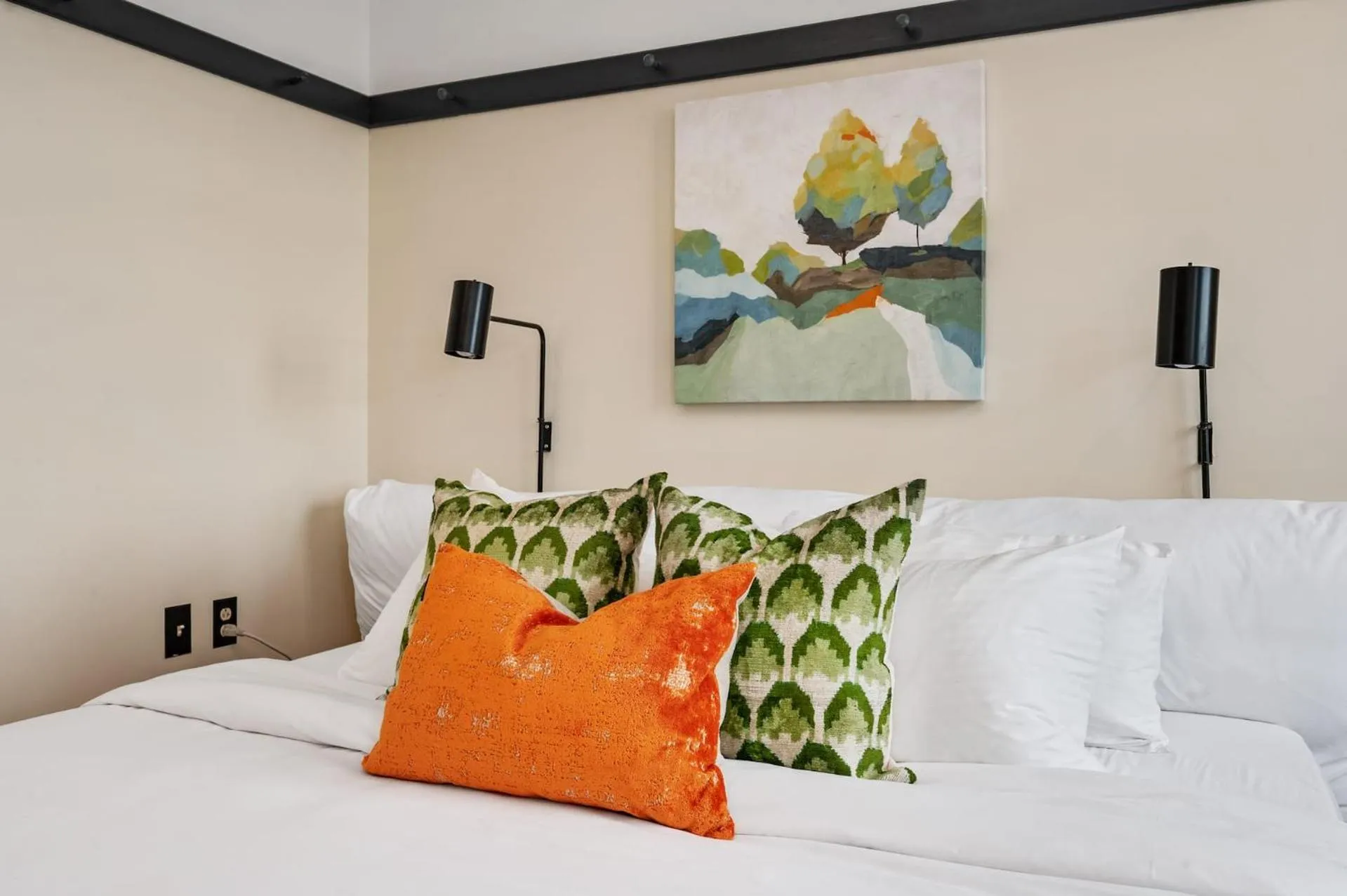 Property building, Bed in The Maverick By Kasa