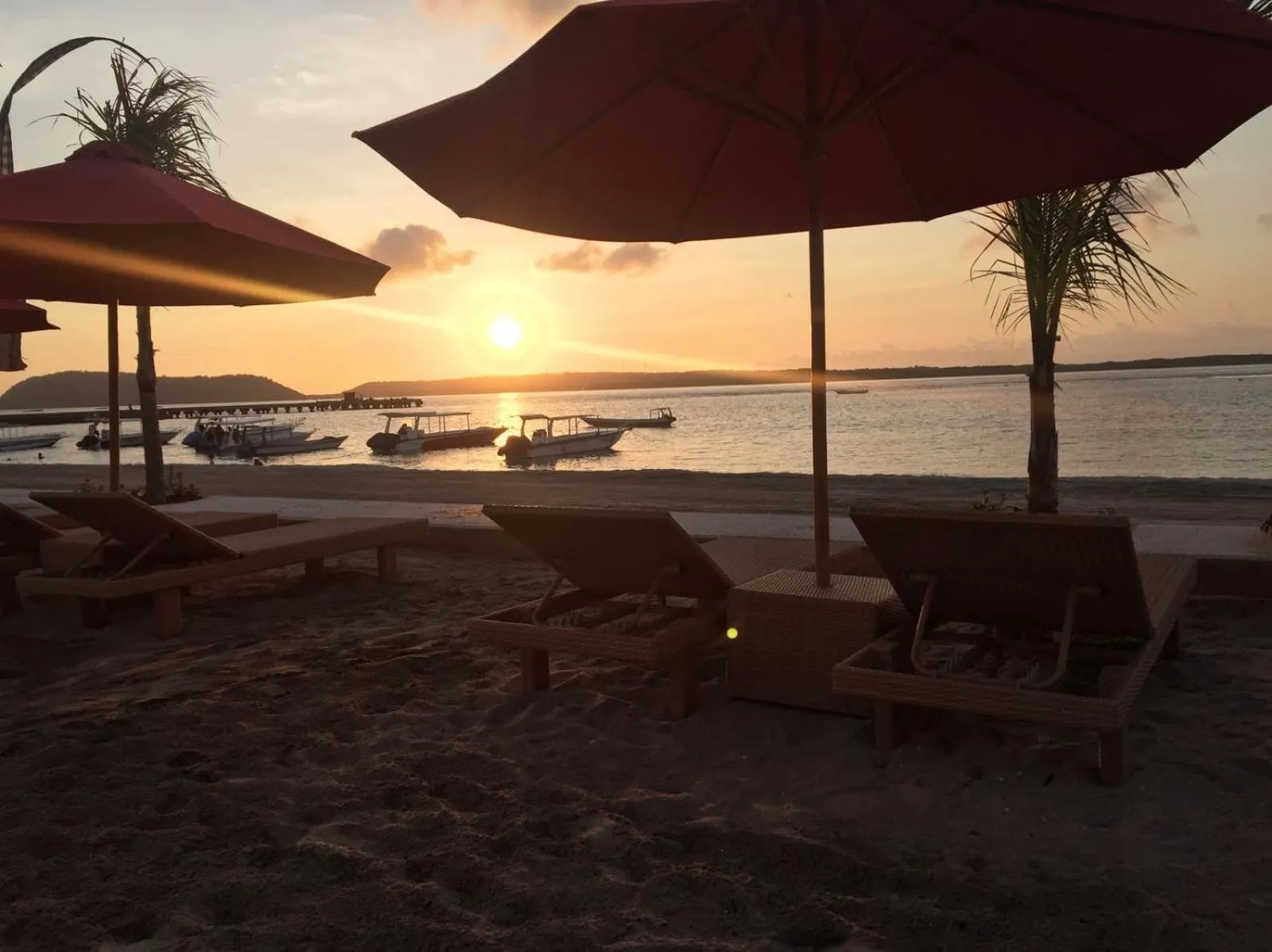 Sunset in Maruti Beach Club