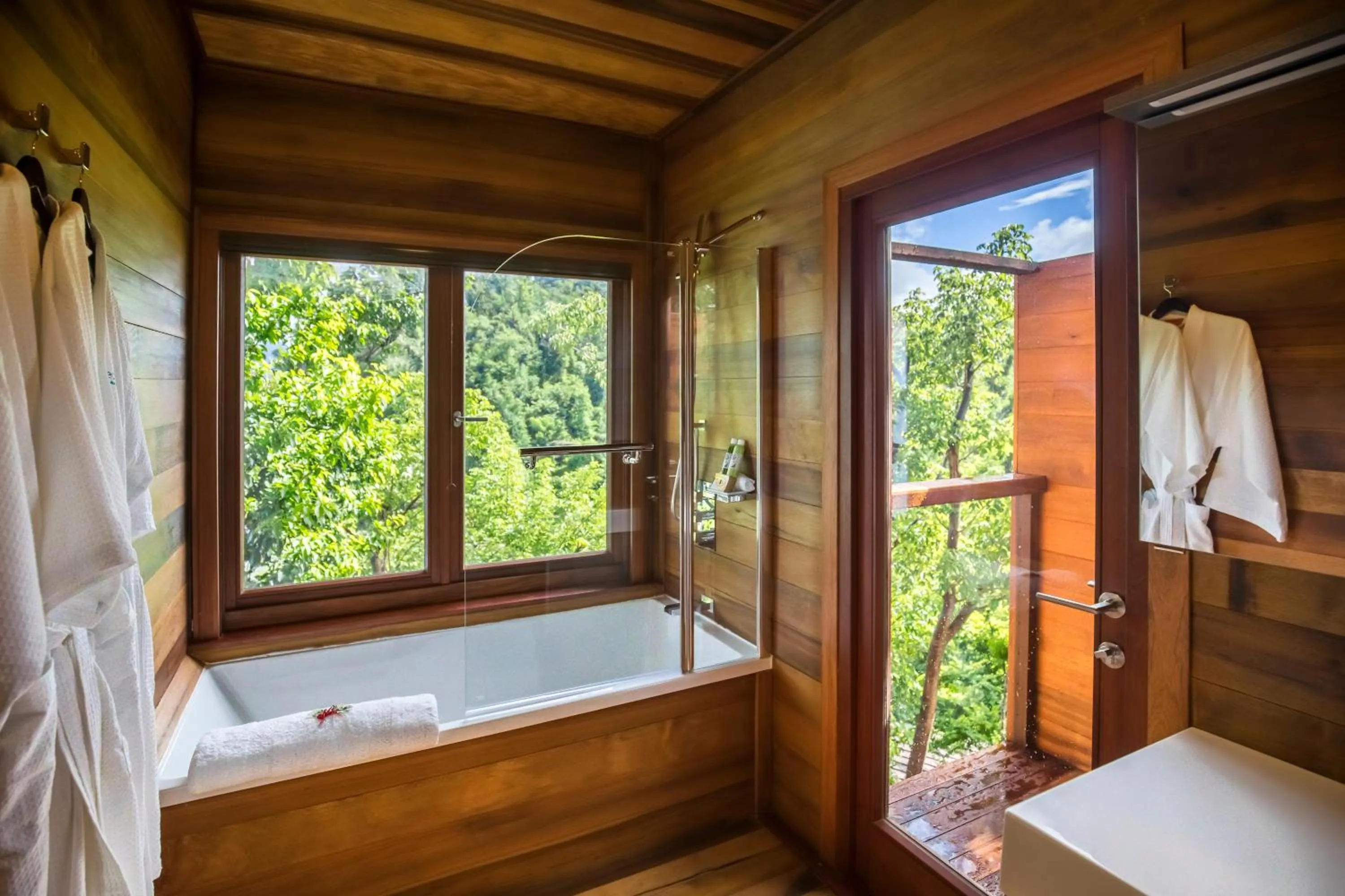 Bathroom in Secret Bay