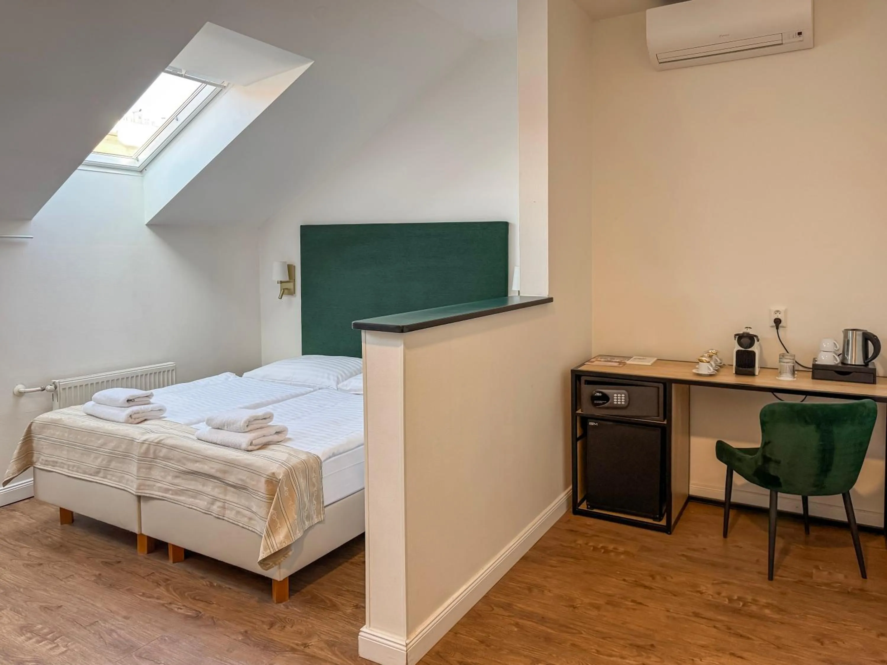 Bed in Hotel Malá Strana