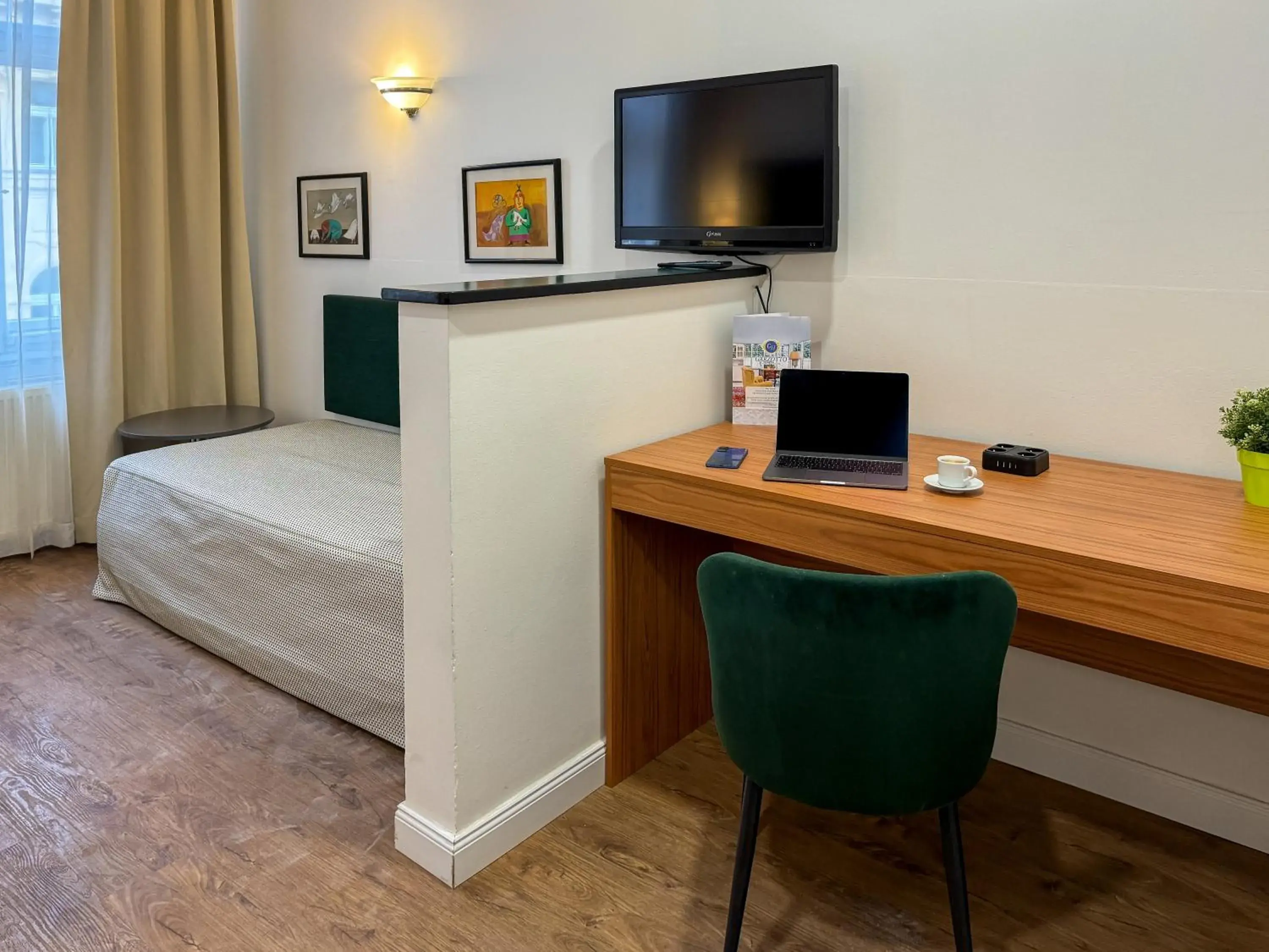 Area and facilities, Bed in Hotel Malá Strana Area and facilities, Bed in Hotel Malá Strana