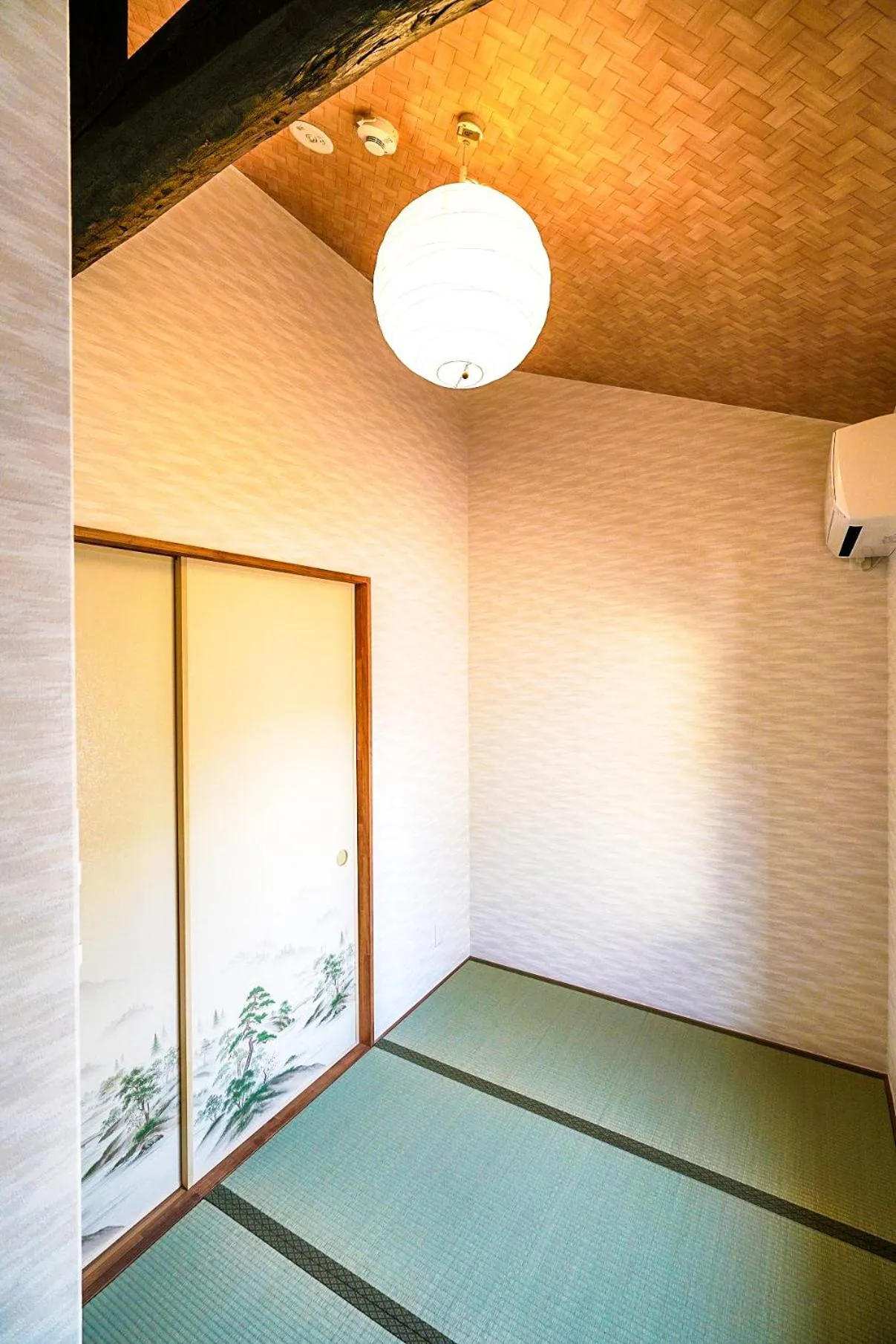 Decorative detail, Bed in INN Plus Toji Kindo