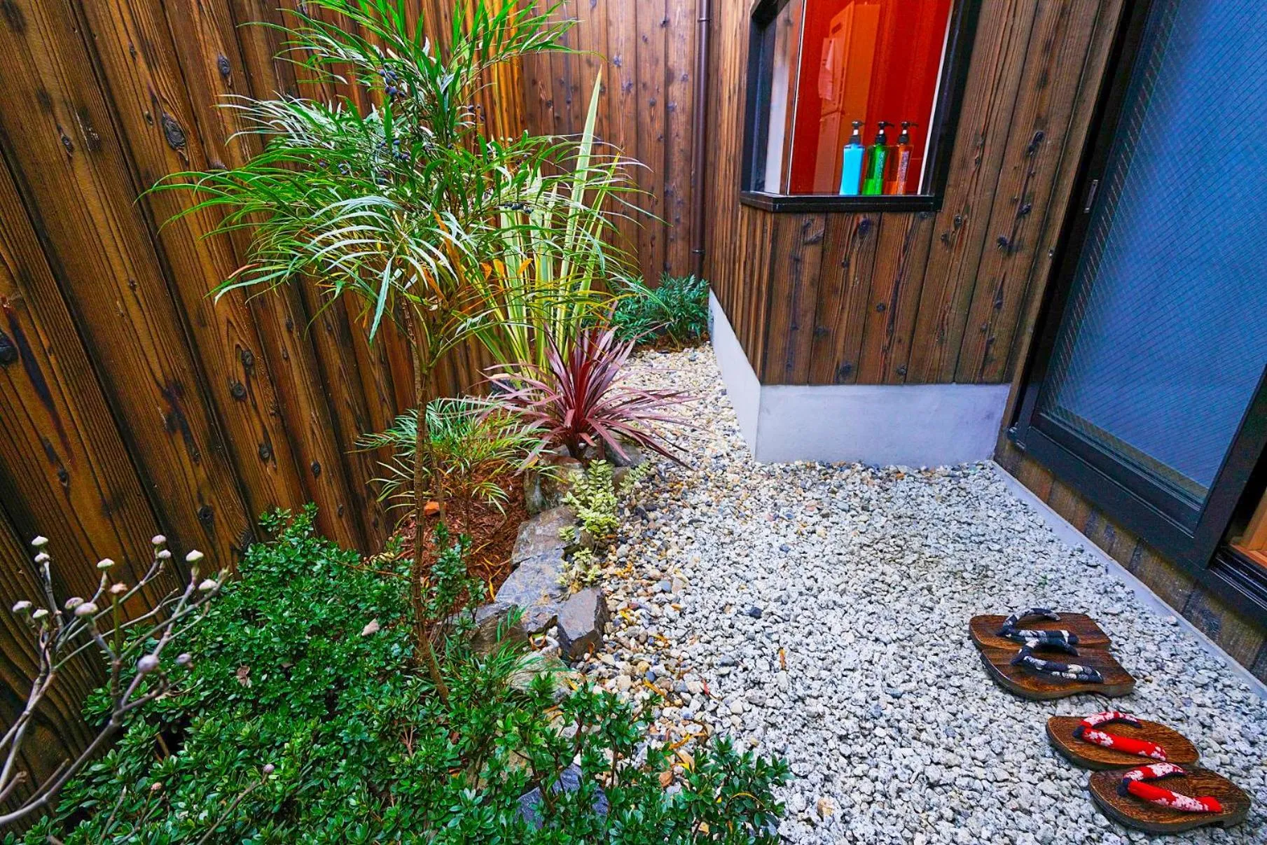 Garden in INN Plus Toji Kindo