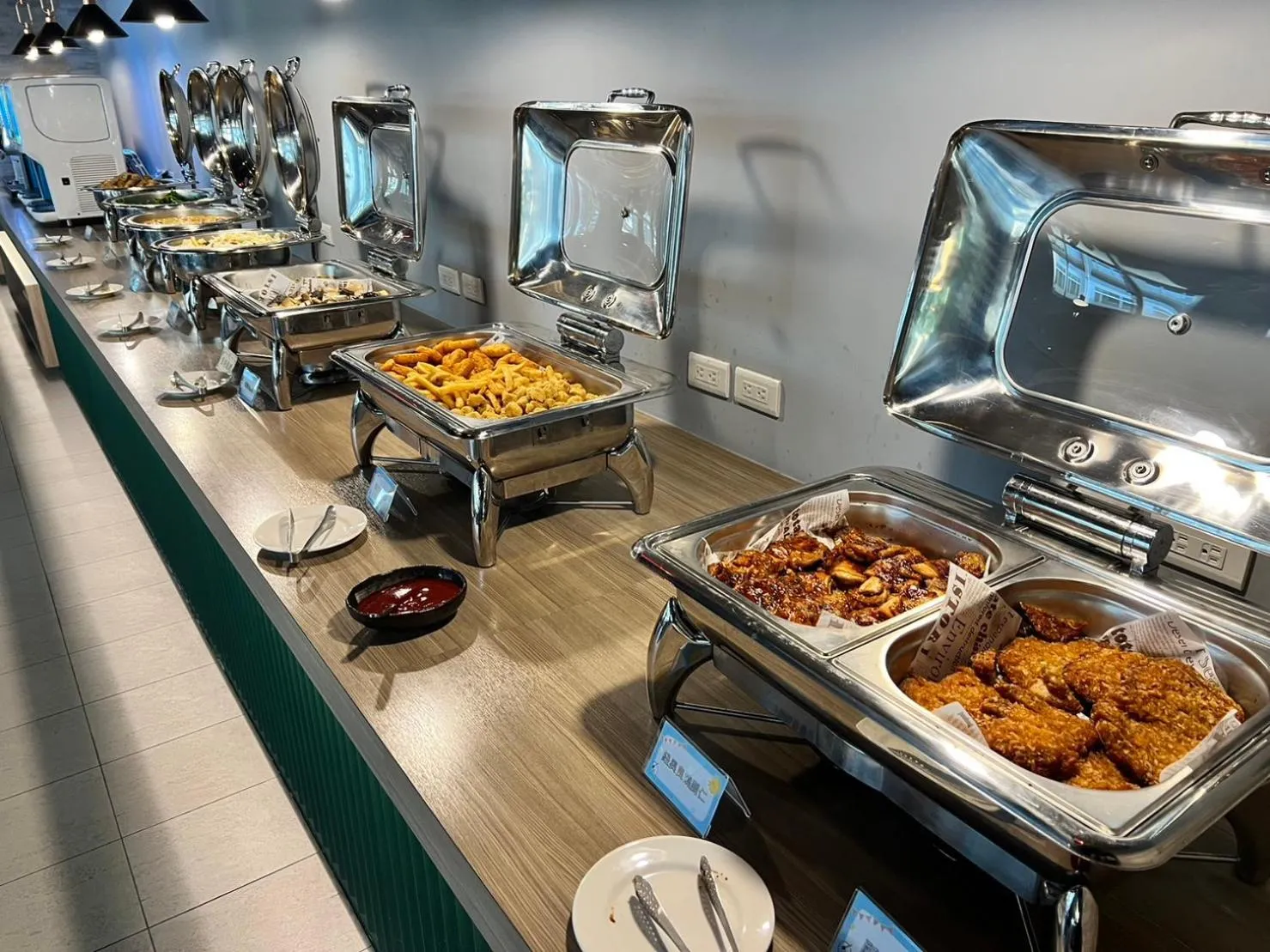 Buffet breakfast in TH Hotel