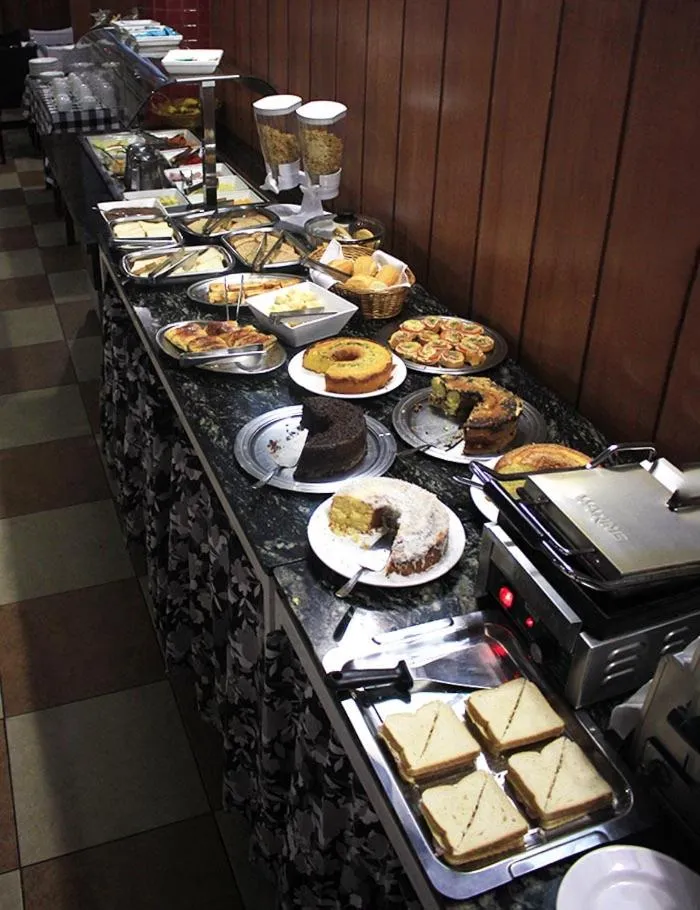 Food and drinks in Rohedama Hotel