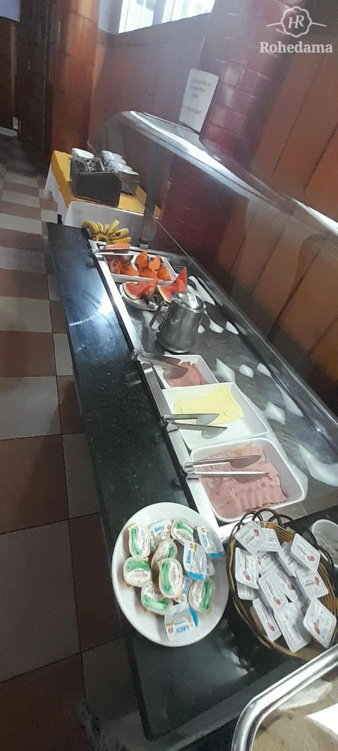 Breakfast in Rohedama Hotel