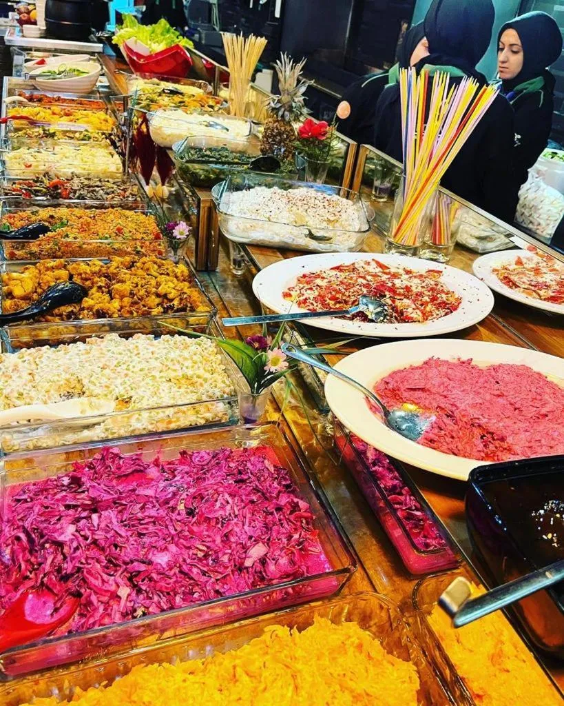 Restaurant/places to eat in Grand Catalkaya Hotel